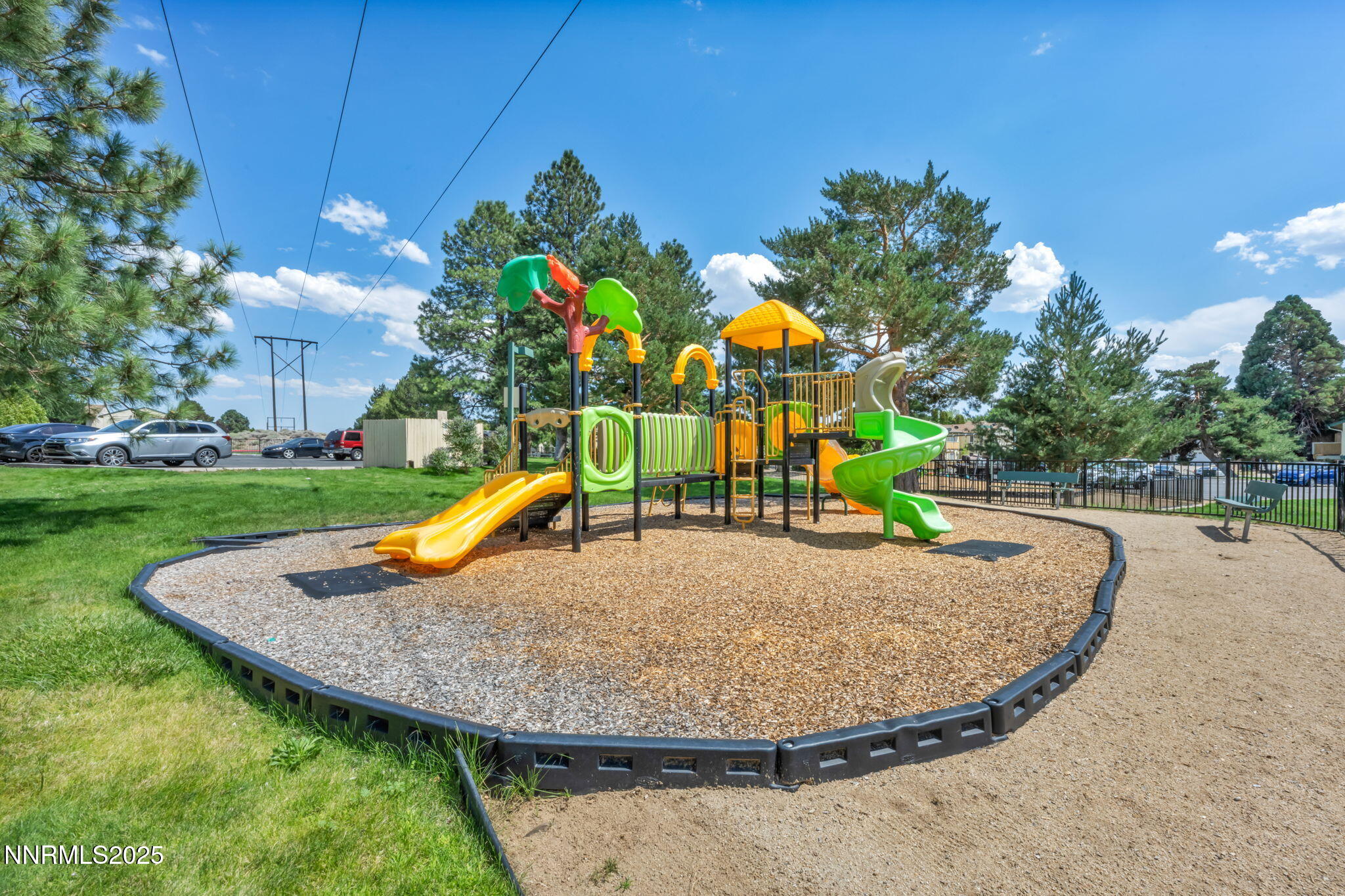 23-web-or-mls-3921-clear-acre-ln-apt-169