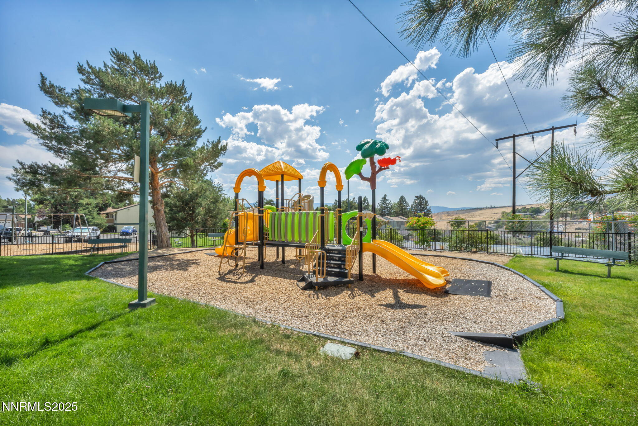 22-web-or-mls-3921-clear-acre-ln-apt-169