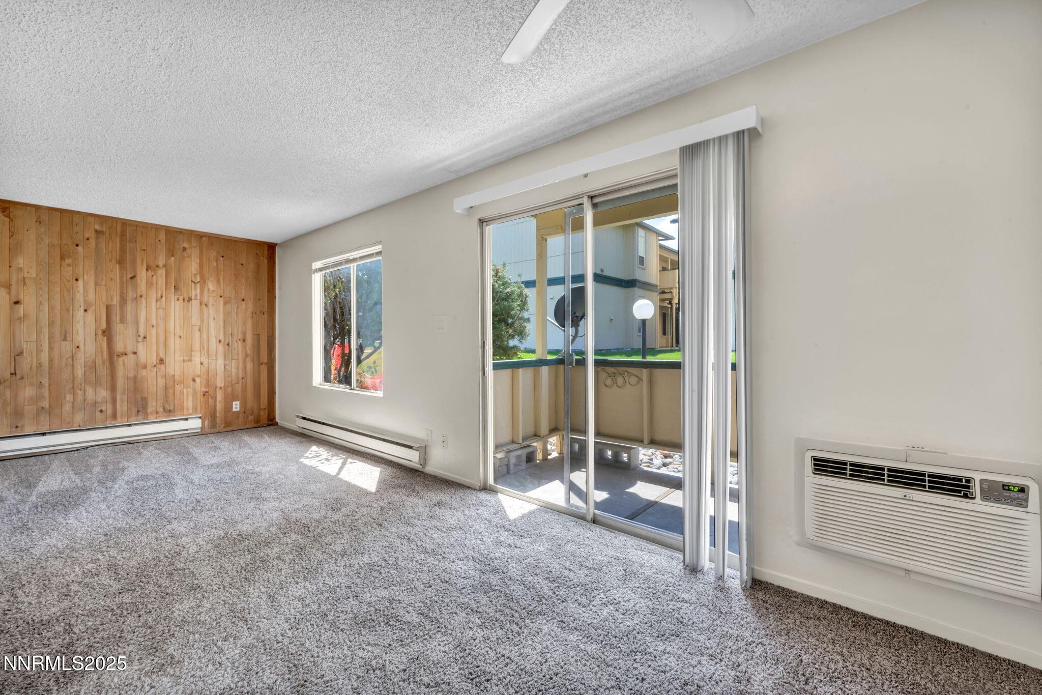 37-web-or-mls-3921-clear-acre-ln-apt-169