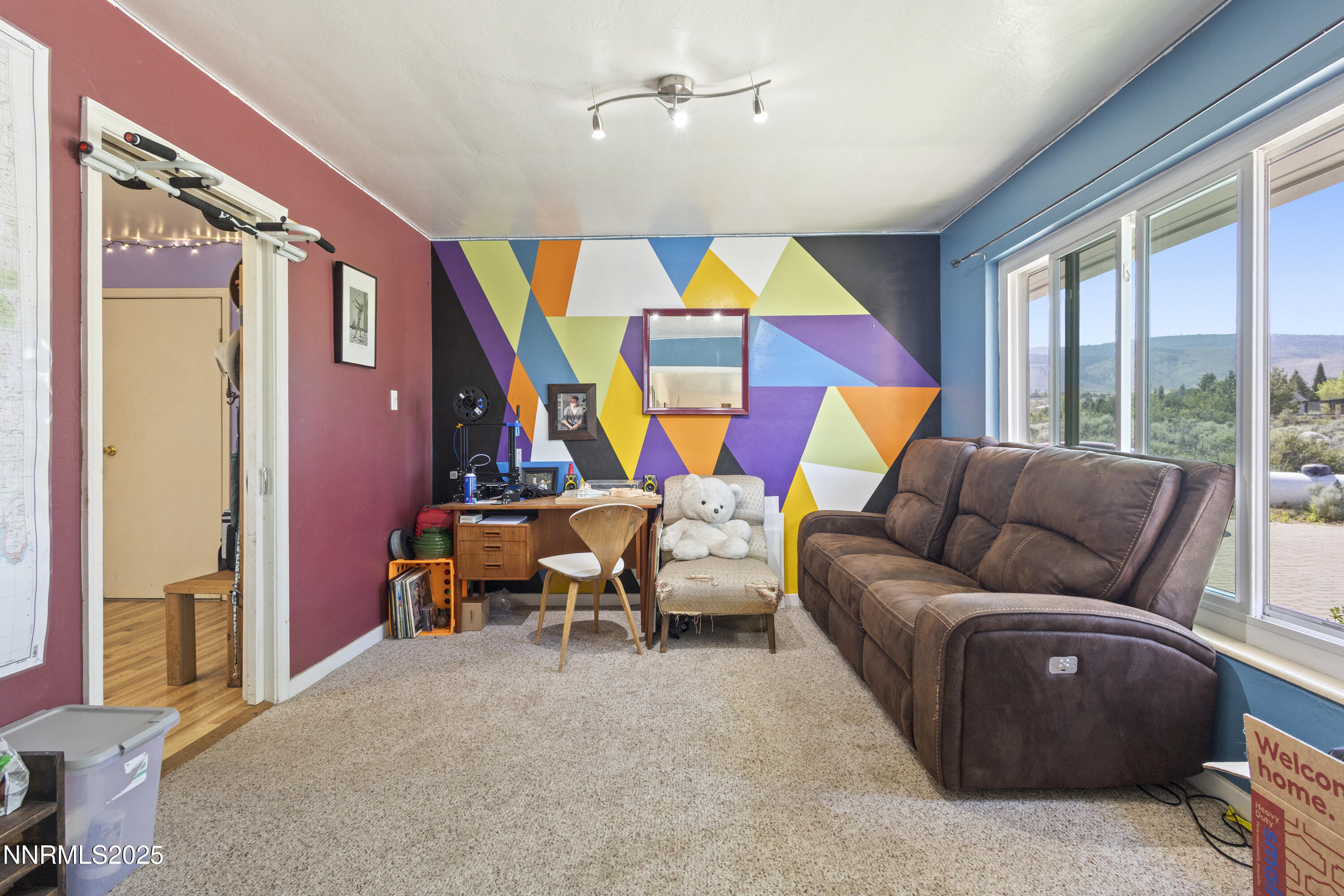 Dinning room remove furniture