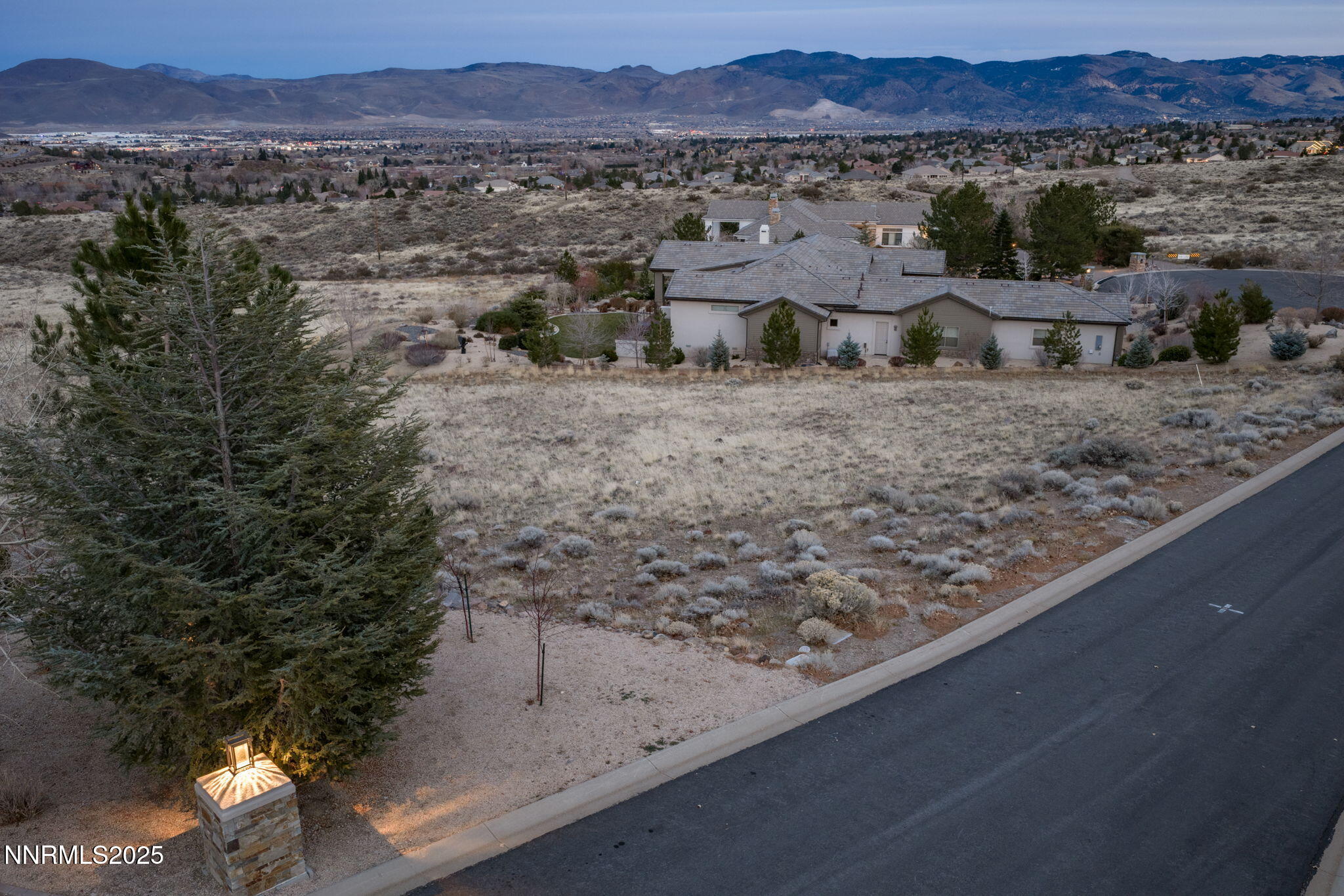 14-web-or-mls-390 Questa-15