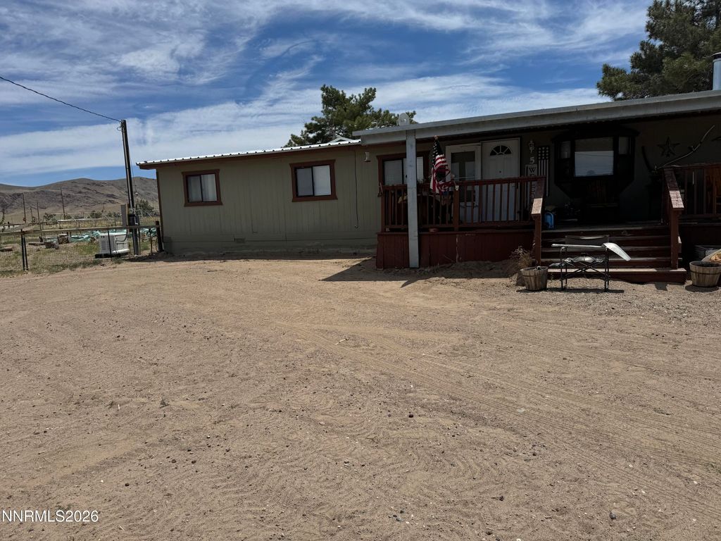 Photo of 5 Rhoda Lane, Yerington, NV 89447 (MLS # 260004012)