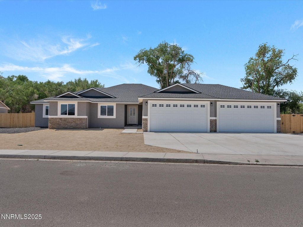 Photo of 1370 Nevada Pacific Boulevard, Fernley, NV 89408 (MLS # 260004690)