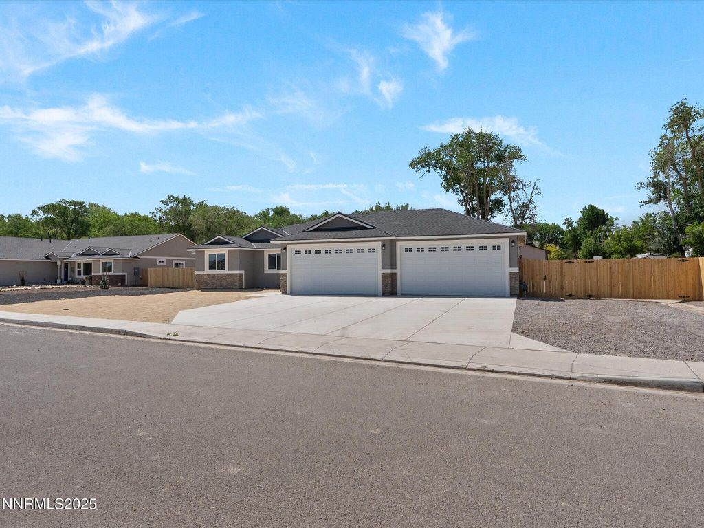 Photo of 1370 Nevada Pacific Boulevard, Fernley, NV 89408 (MLS # 260004690)