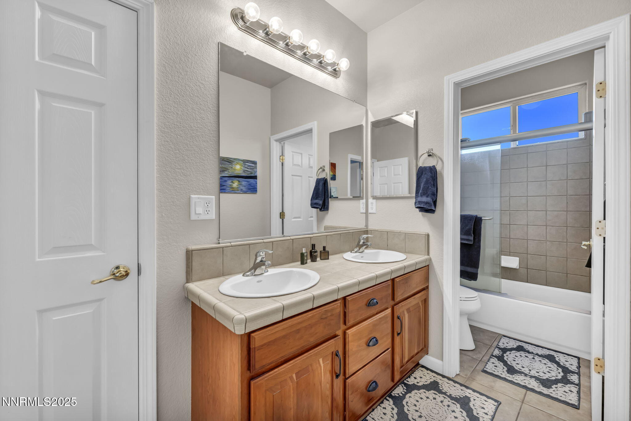 Dayton, Nevada 89403, United States, 5 Bedrooms Bedrooms, ,4 BathroomsBathrooms,Residential,Active,137511