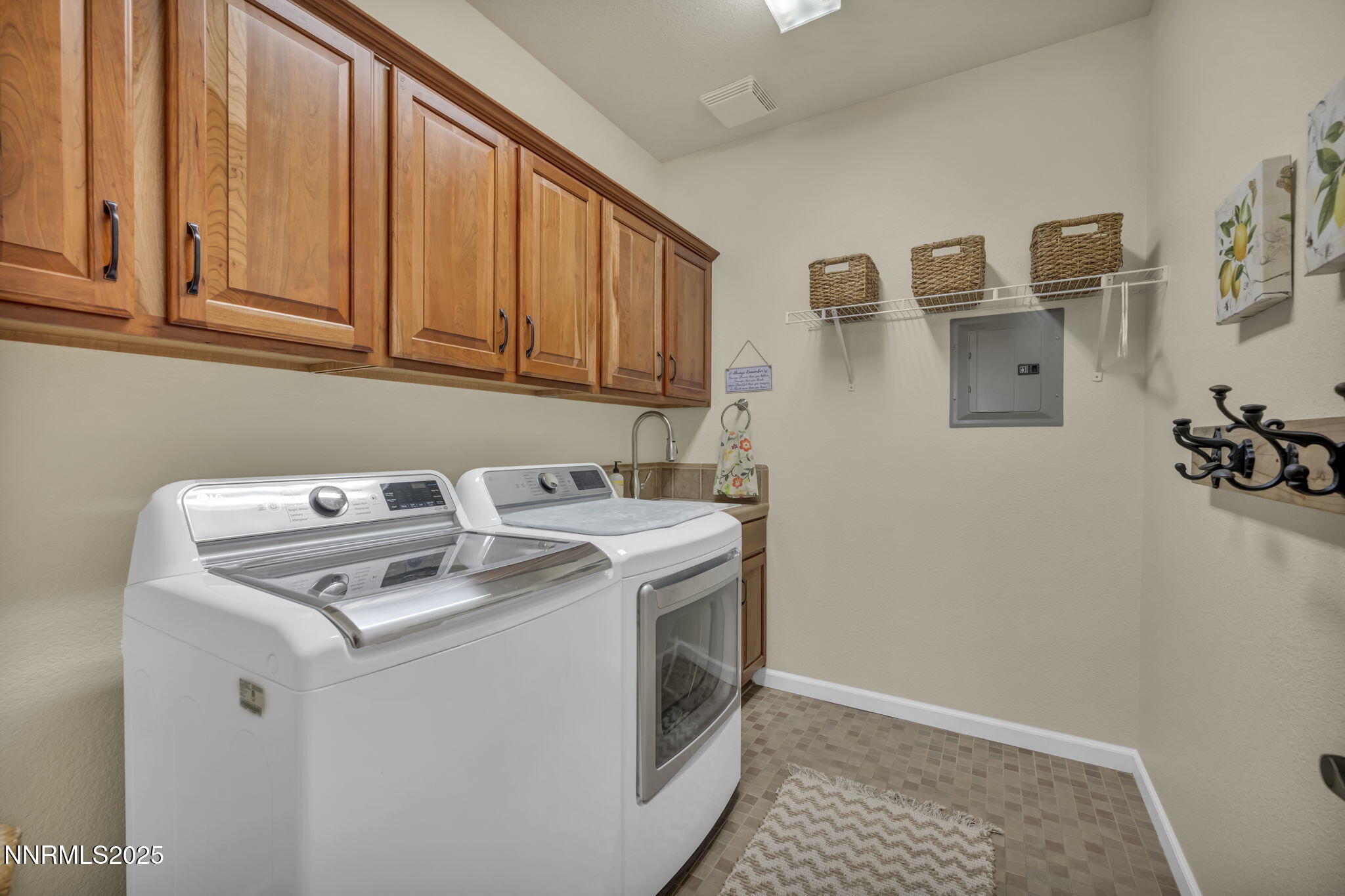 Dayton, Nevada 89403, United States, 5 Bedrooms Bedrooms, ,4 BathroomsBathrooms,Residential,Active,137511