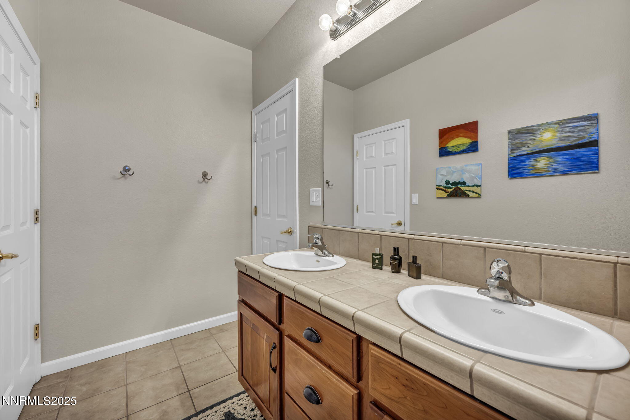 Dayton, Nevada 89403, United States, 5 Bedrooms Bedrooms, ,4 BathroomsBathrooms,Residential,Active,137511