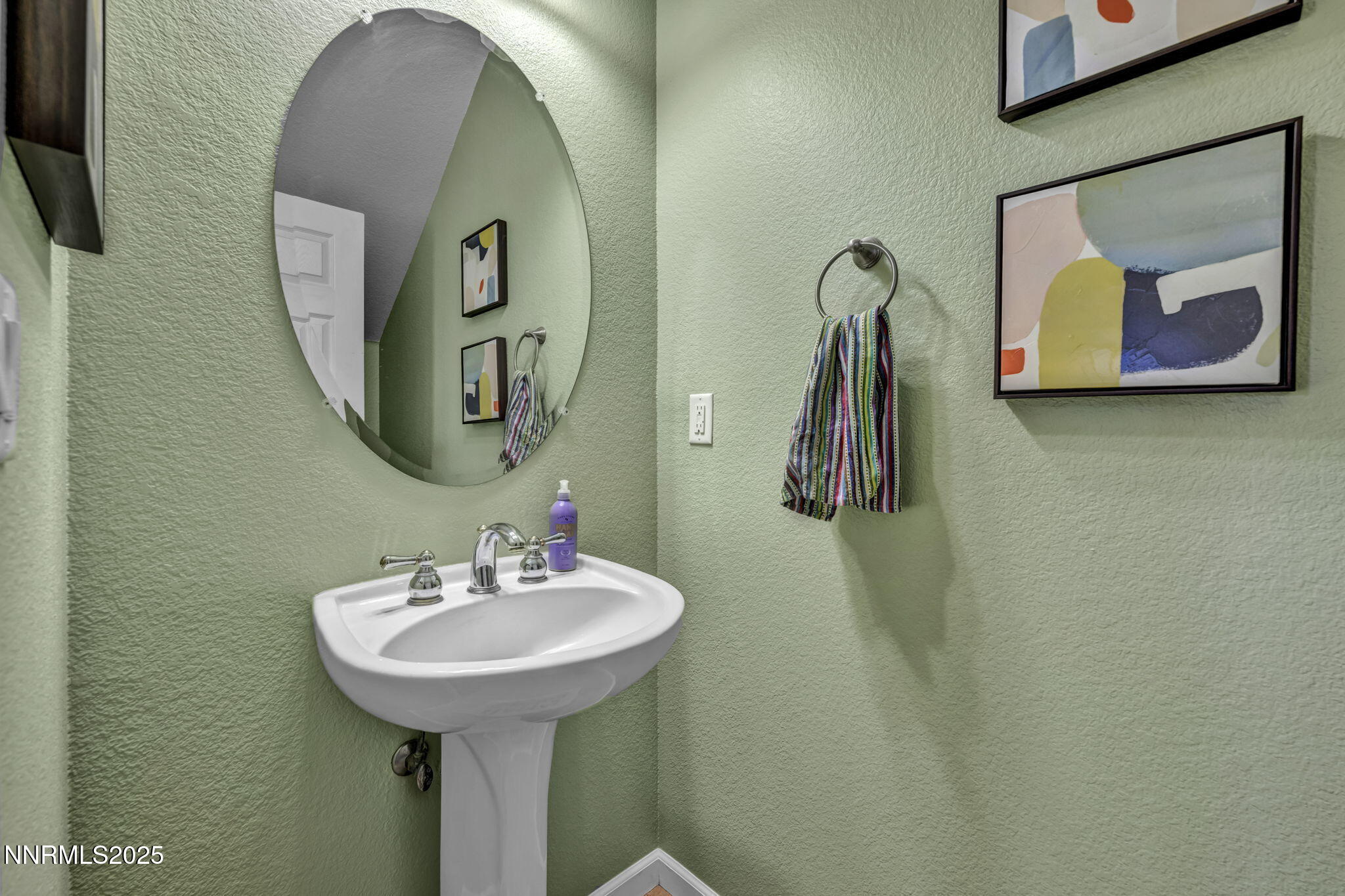 Dayton, Nevada 89403, United States, 5 Bedrooms Bedrooms, ,4 BathroomsBathrooms,Residential,Active,137511