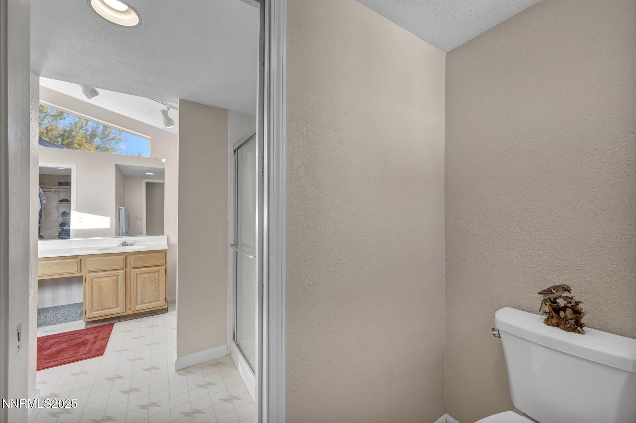 76-web-or-mls-957-leah-cir