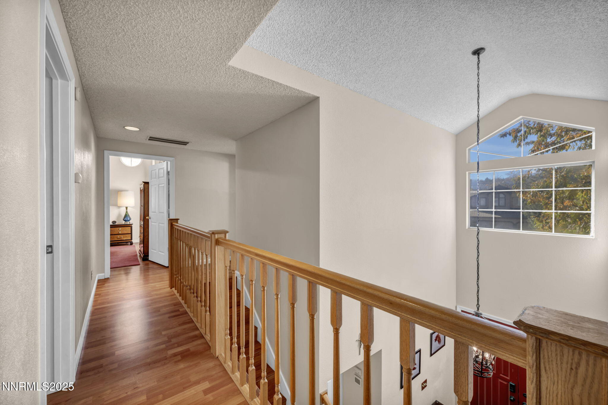 60-web-or-mls-957-leah-cir