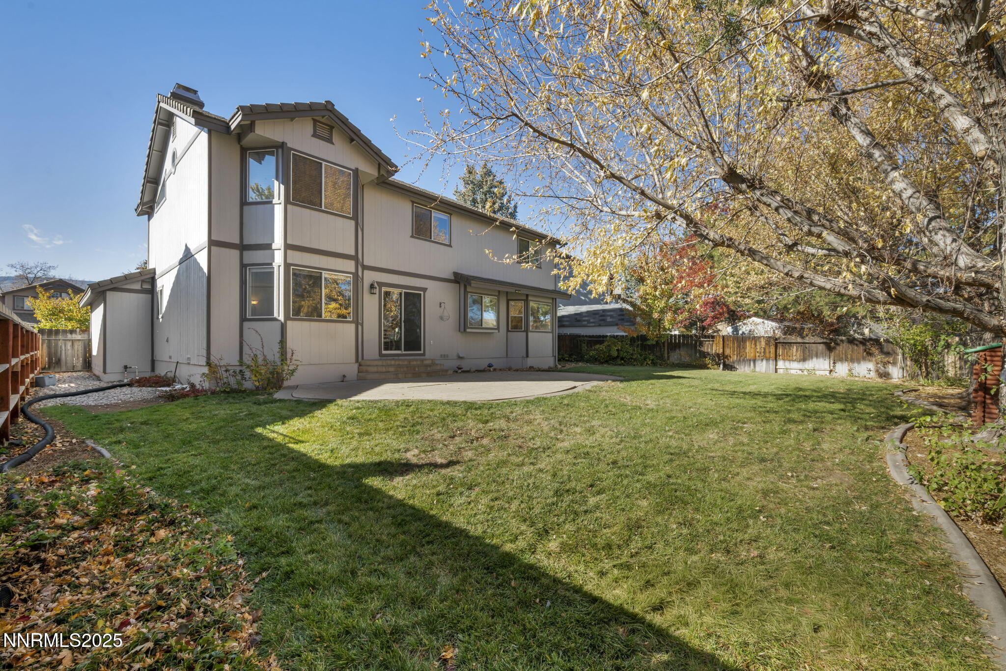 13-web-or-mls-957-leah-cir