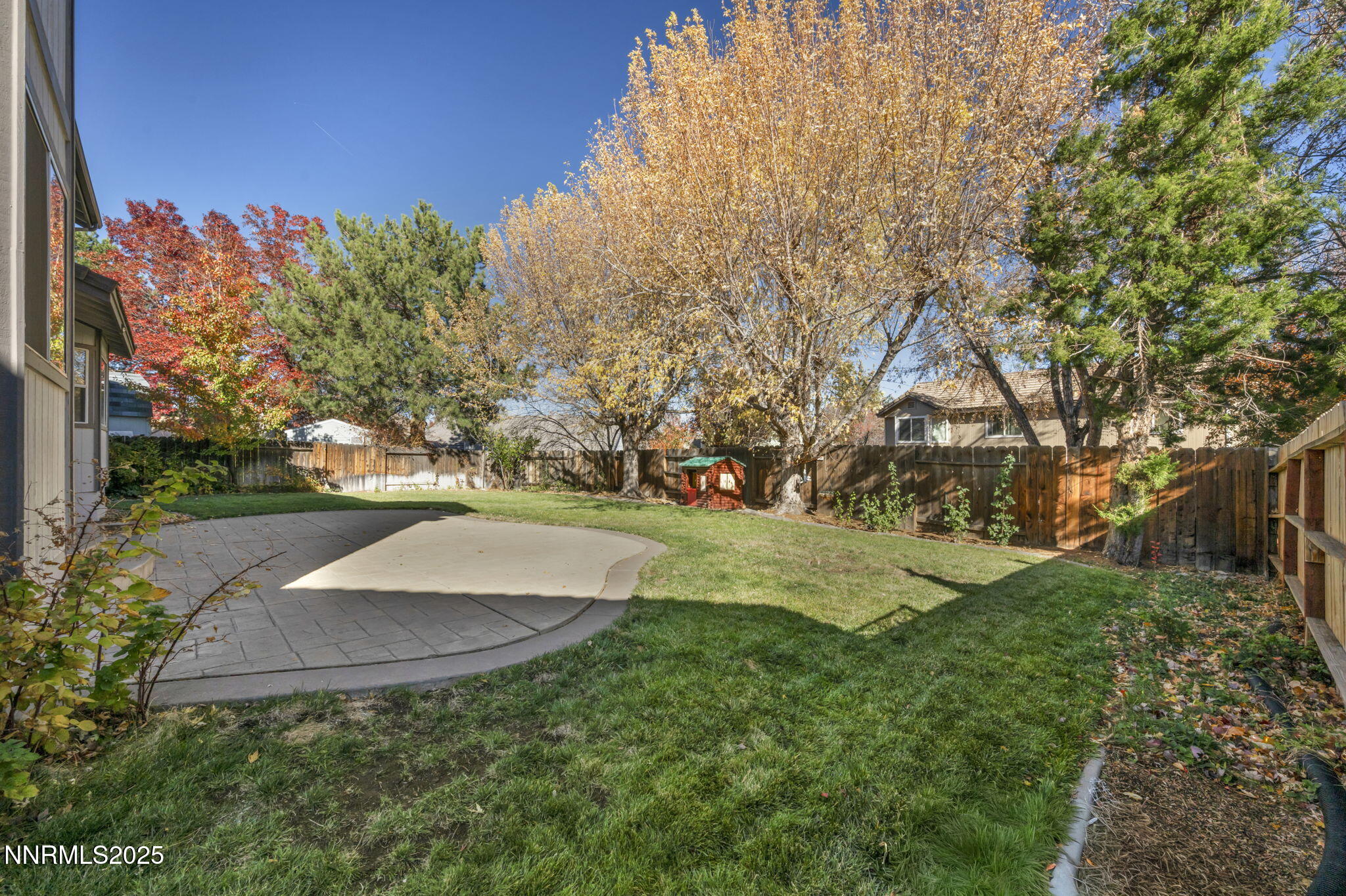 12-web-or-mls-957-leah-cir