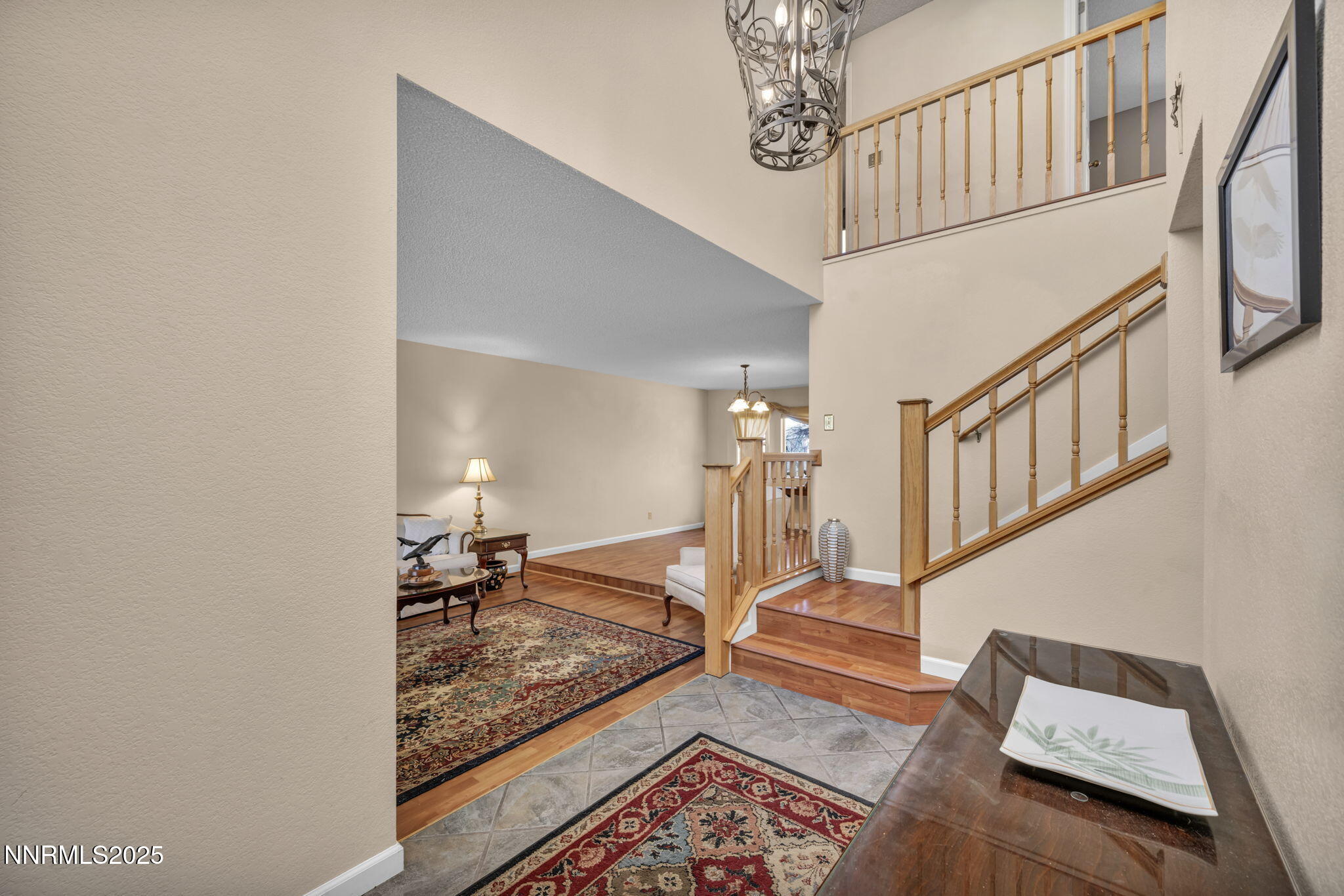 33-web-or-mls-957-leah-cir