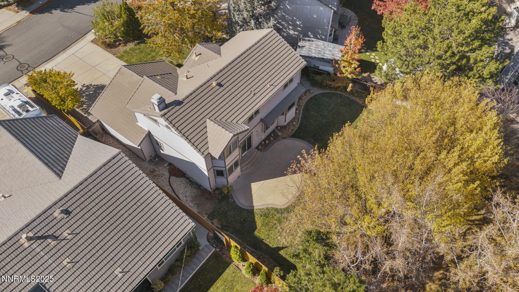 18-web-or-mls-957-leah-cir