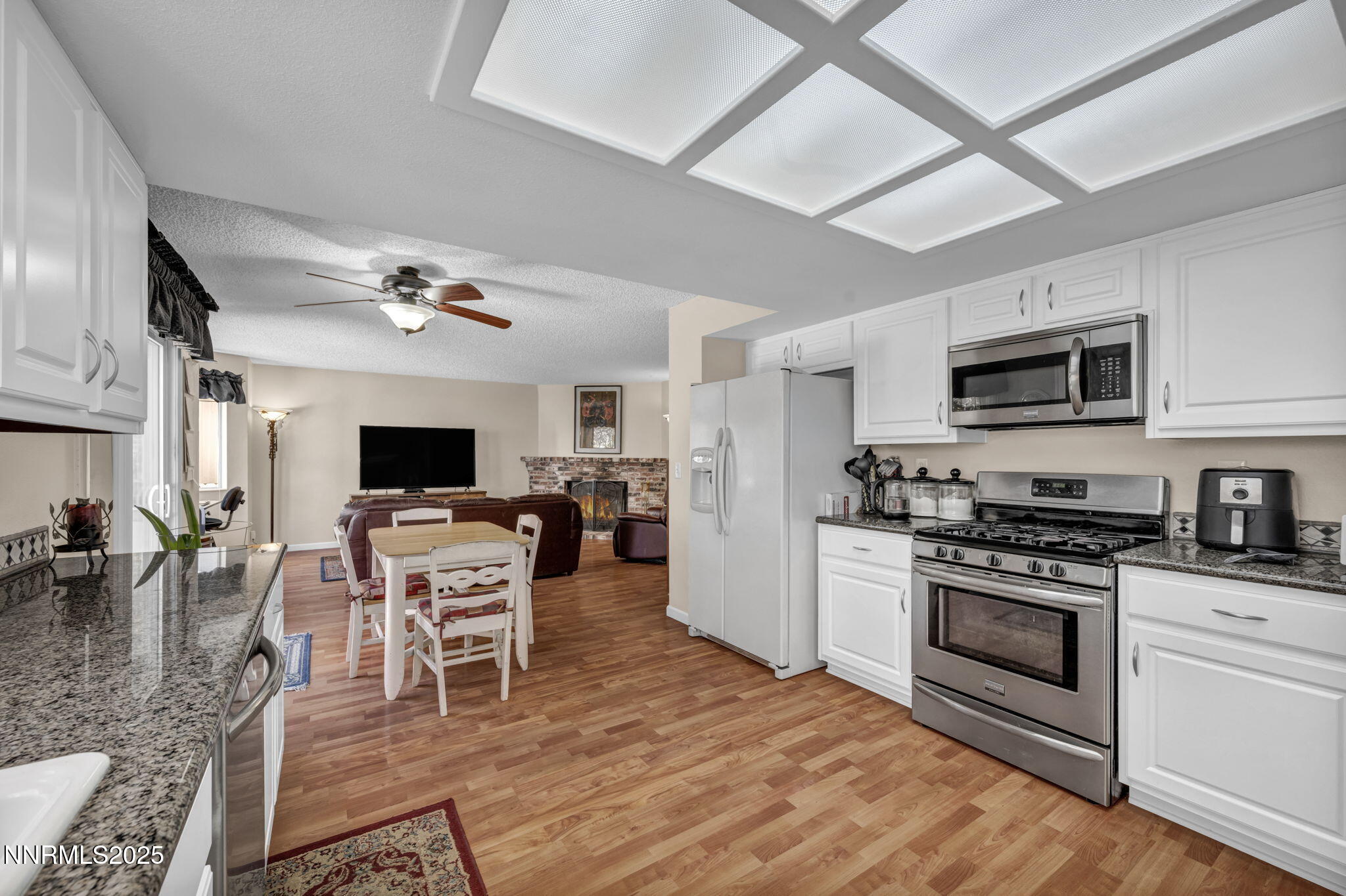 55-web-or-mls-957-leah-cir