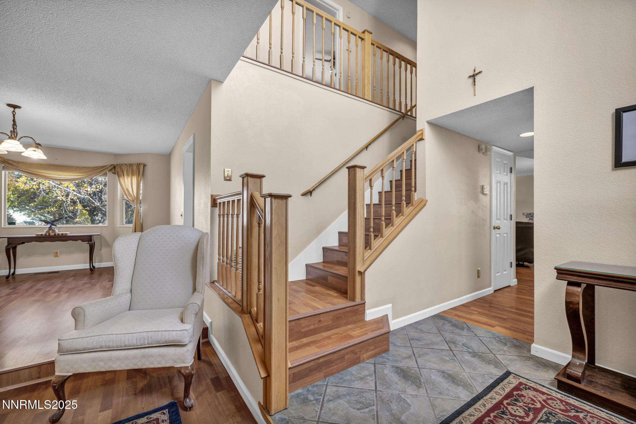 35-web-or-mls-957-leah-cir