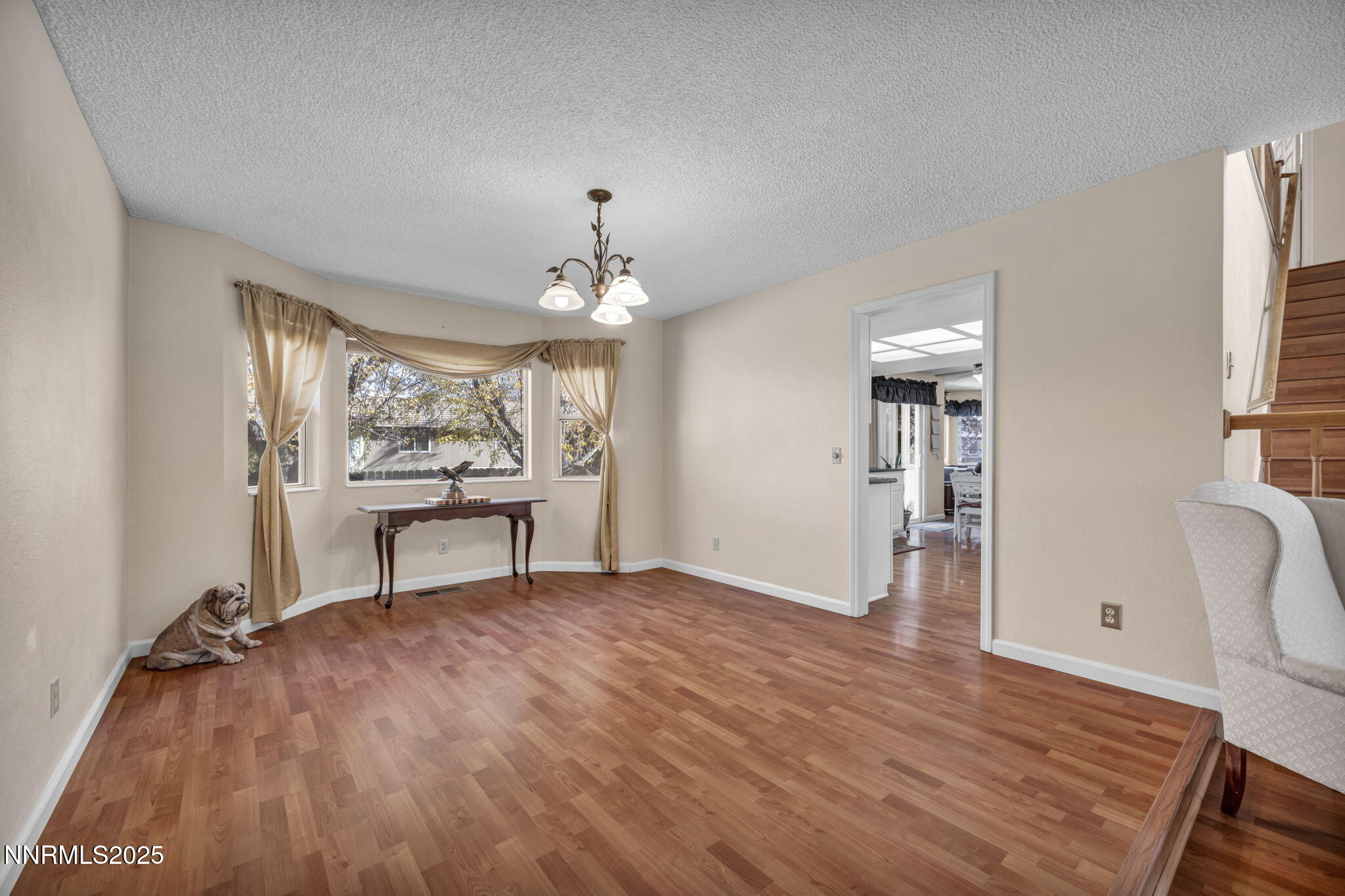 50-web-or-mls-957-leah-cir