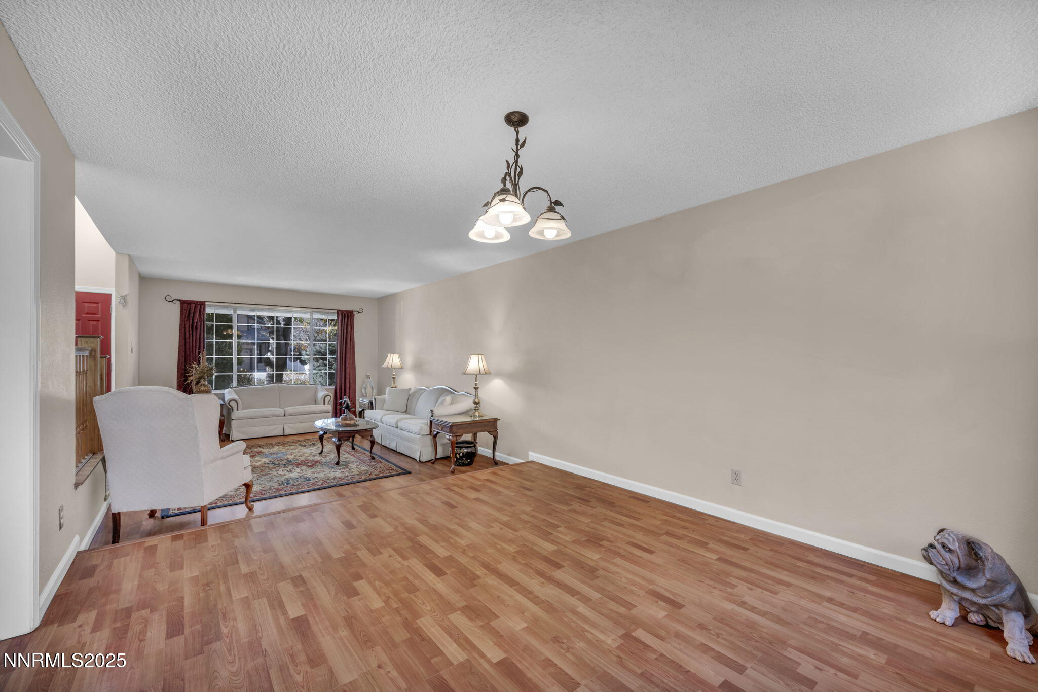 51-web-or-mls-957-leah-cir