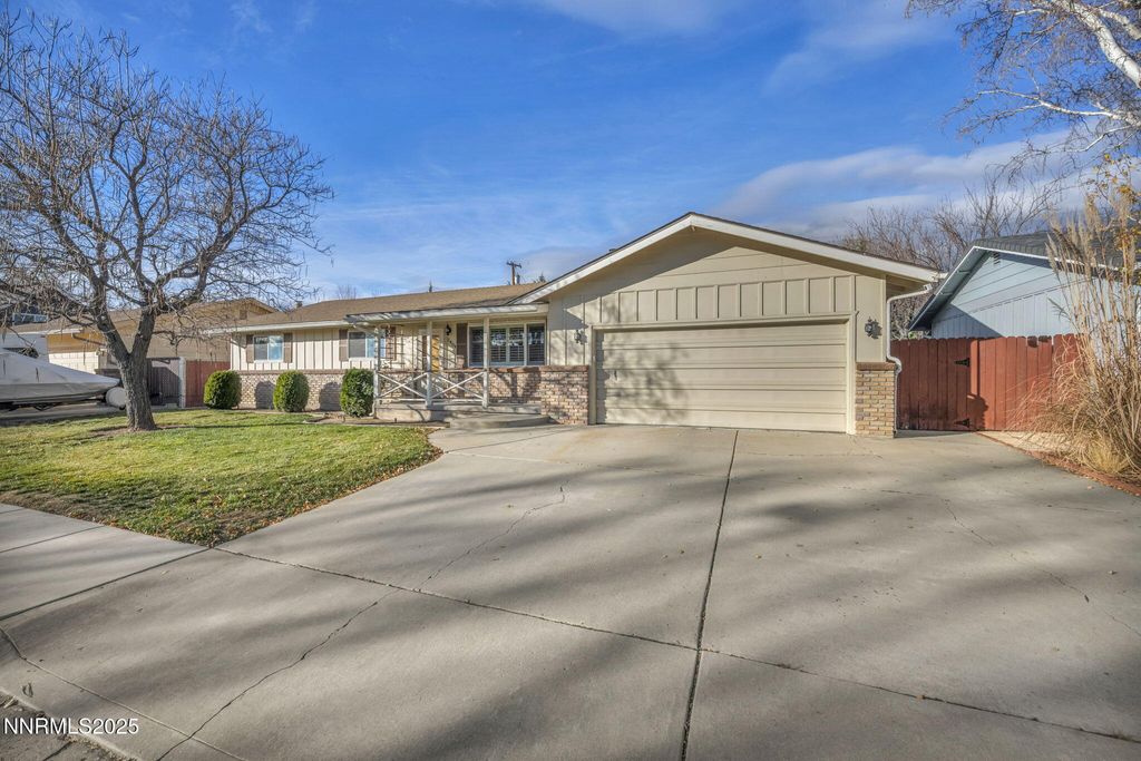 Photo of 2404 Glenn Drive, Carson City, NV 89703 (MLS # 250058774)