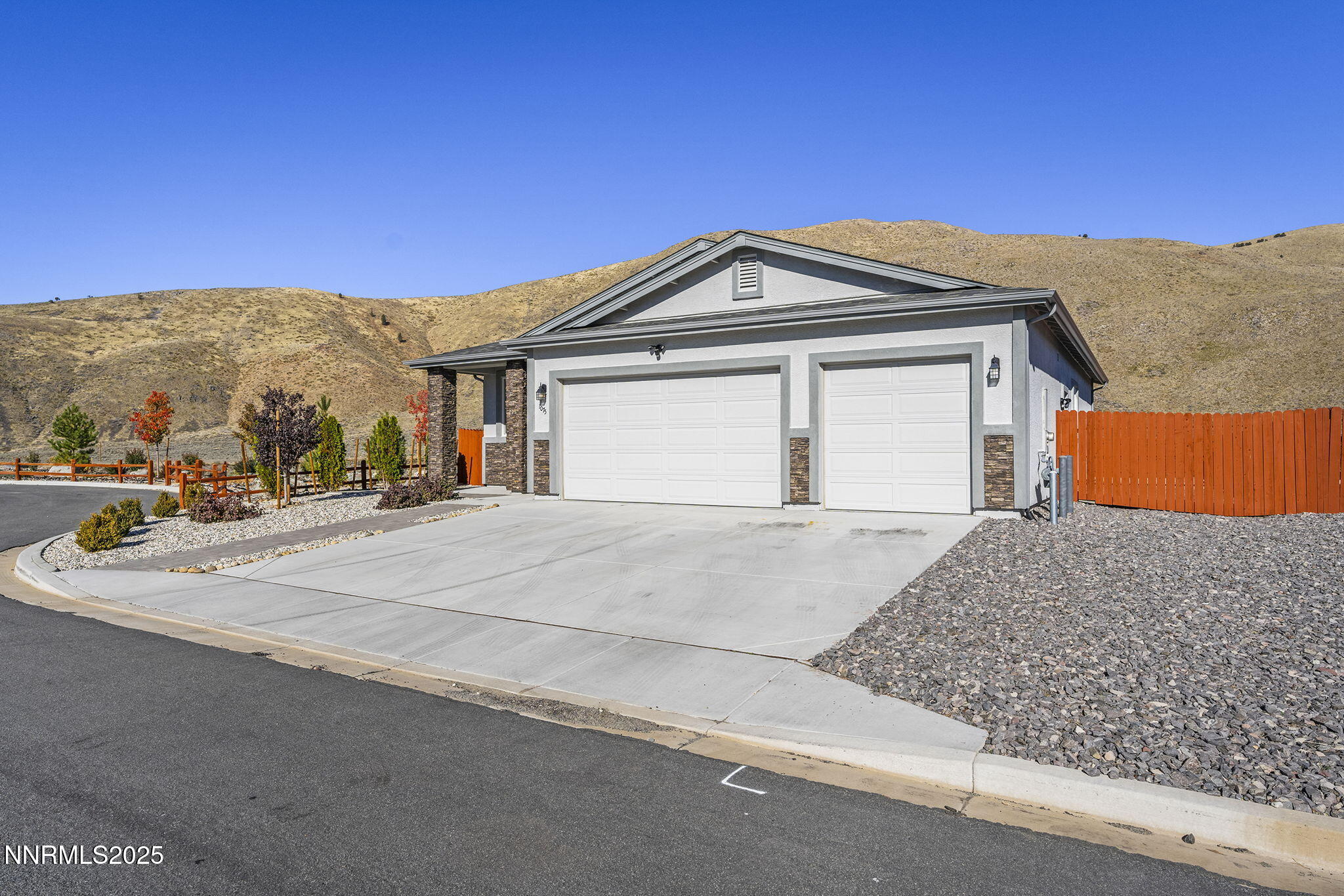 2-web-or-mls-_DSC1922