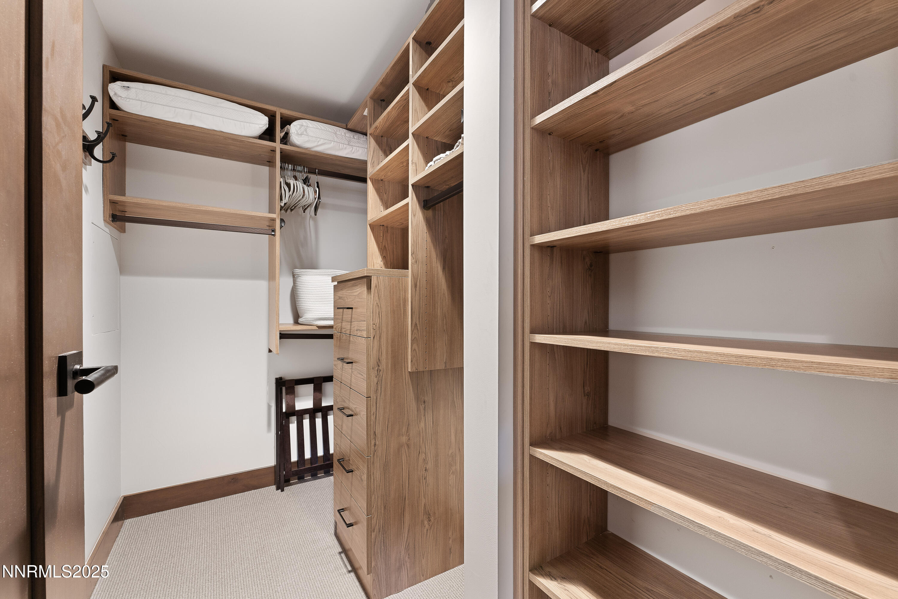 25-17 Beach Club Drive Unit 214 Statelin