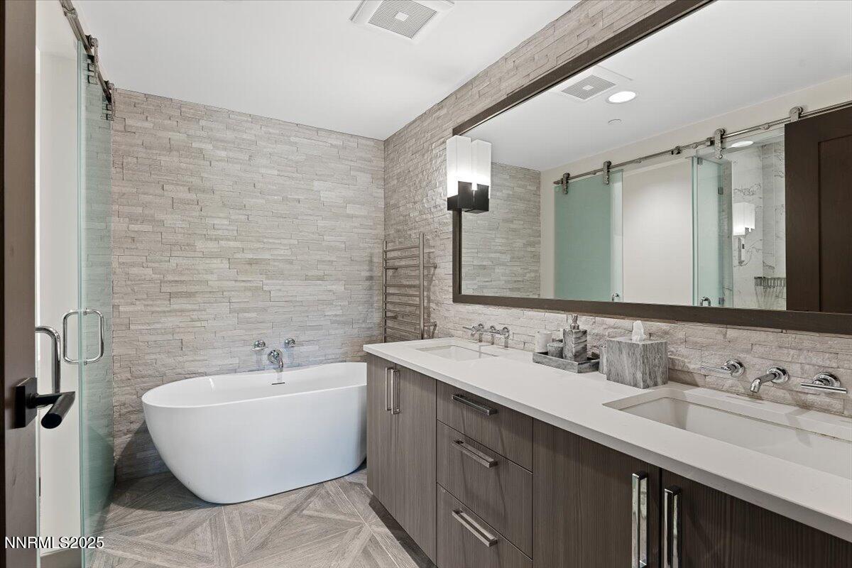 32-17 Beach Club Drive Unit 214 Statelin