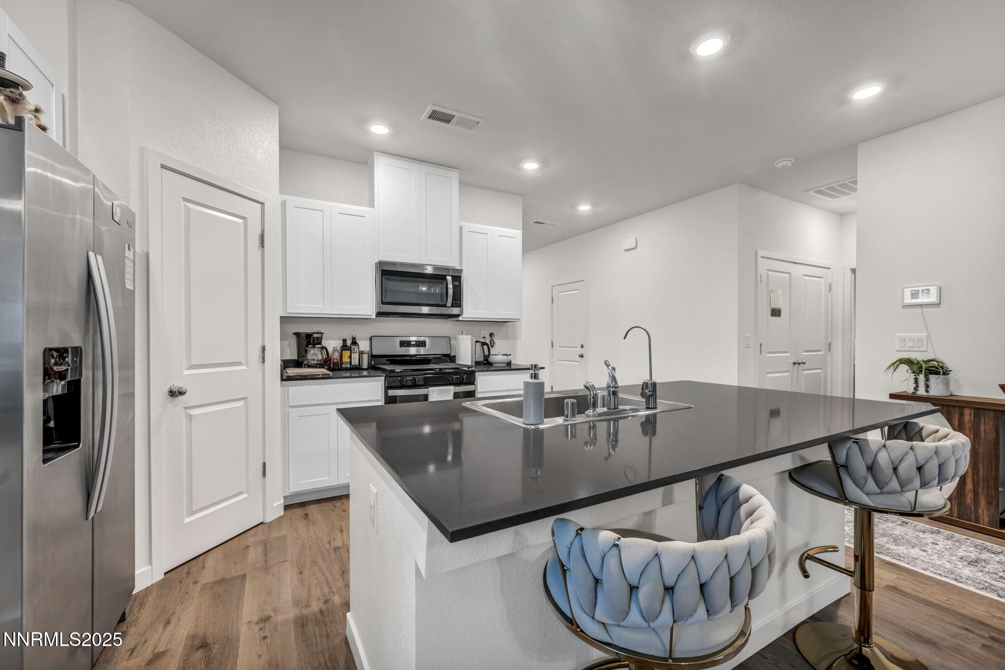 48-web-or-mls-1019-anthony-ln