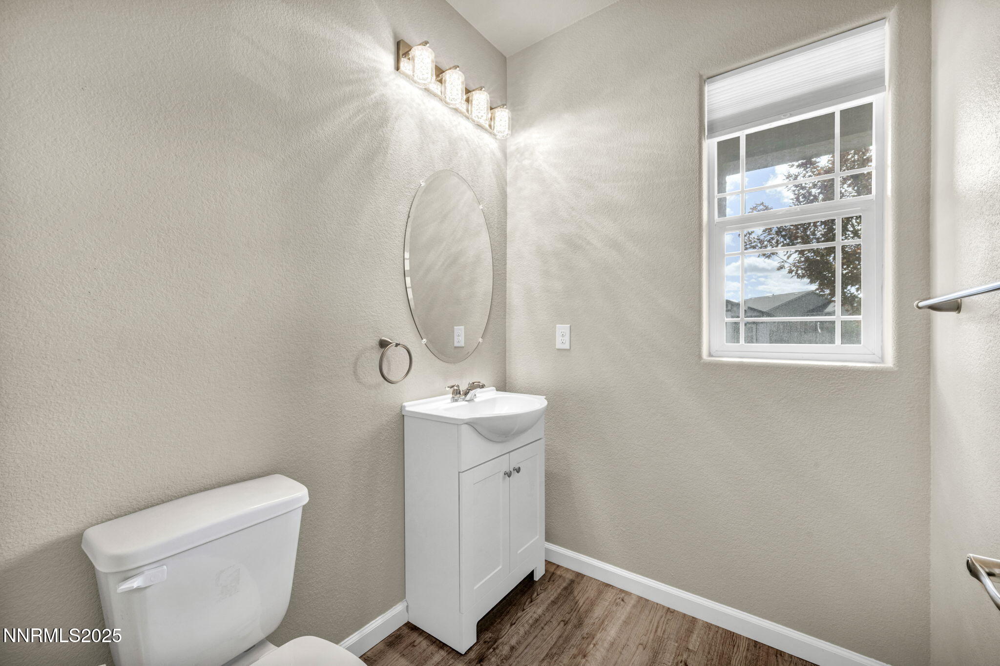 180 Walnut POWDER ROOM