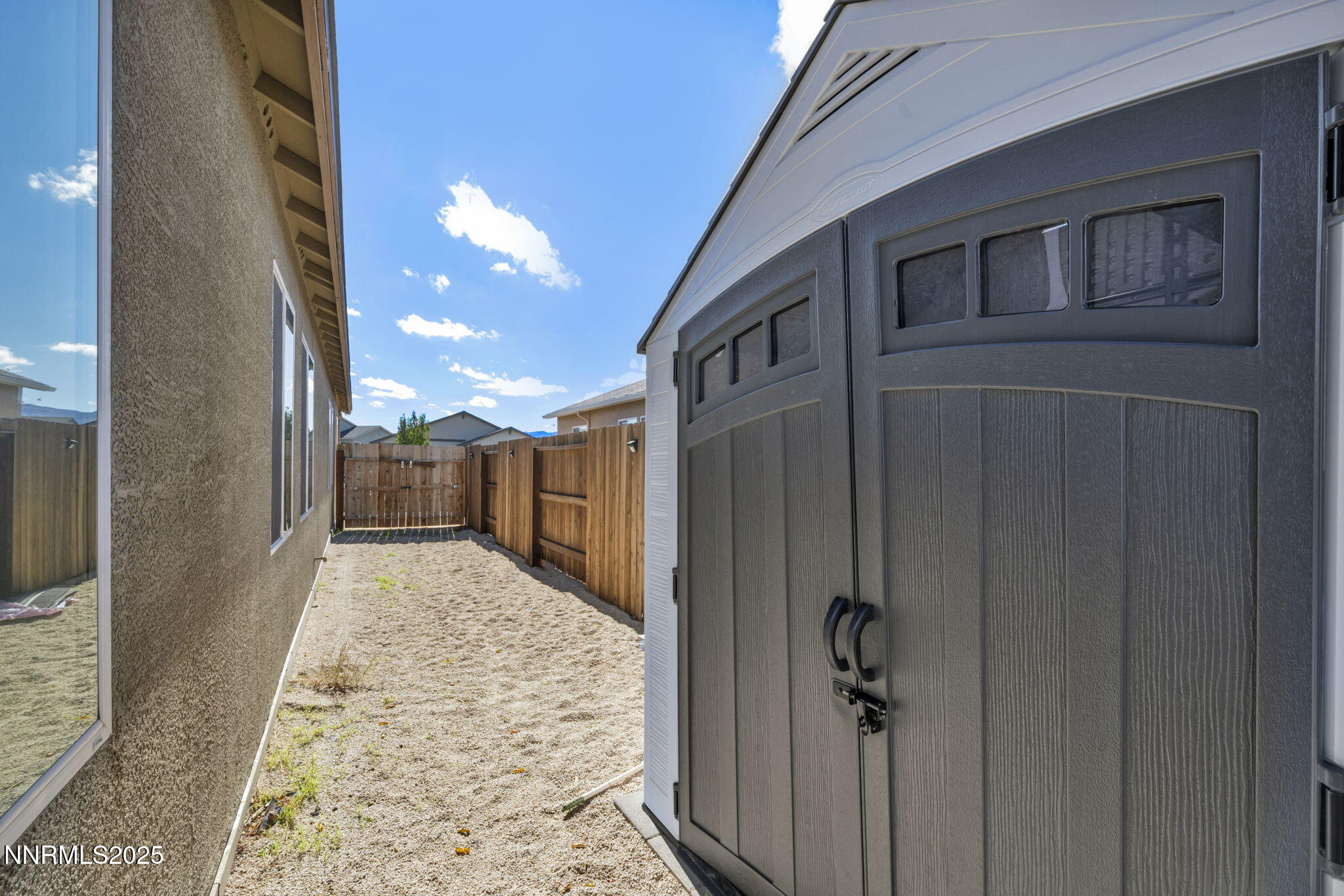 180 Walnut STORAGE SHED
