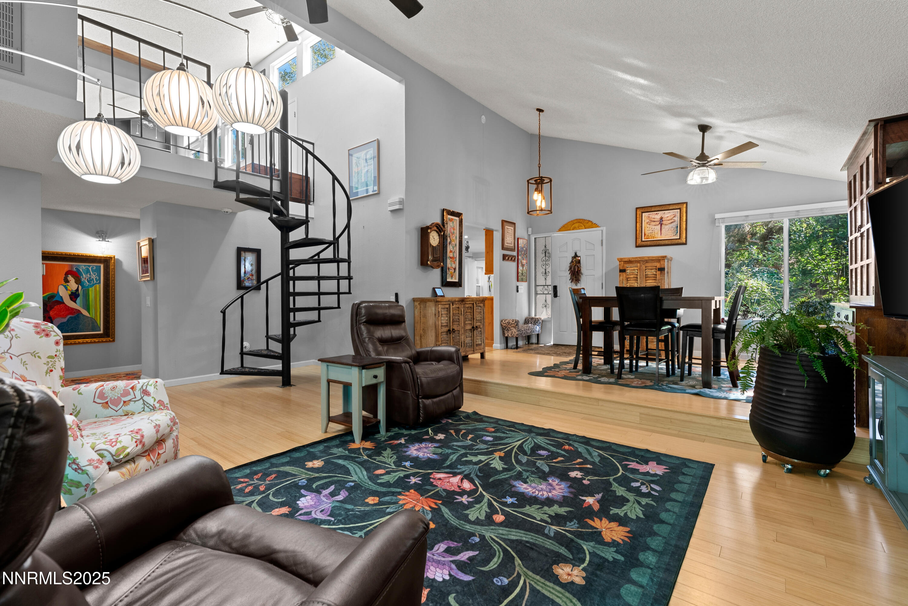 21-6435 Meadow Valley Ln-interior-105