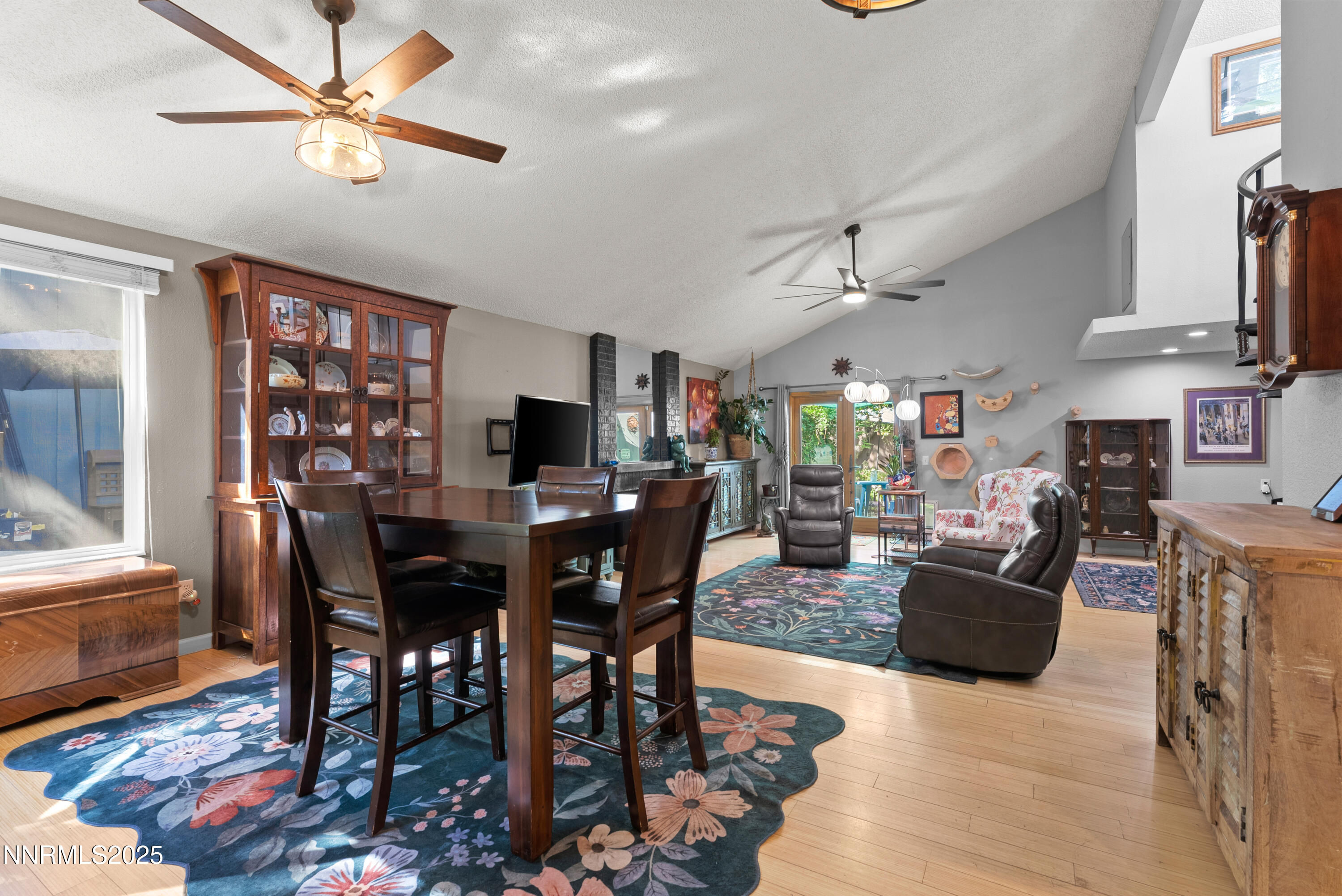 15-6435 Meadow Valley Ln-interior-100