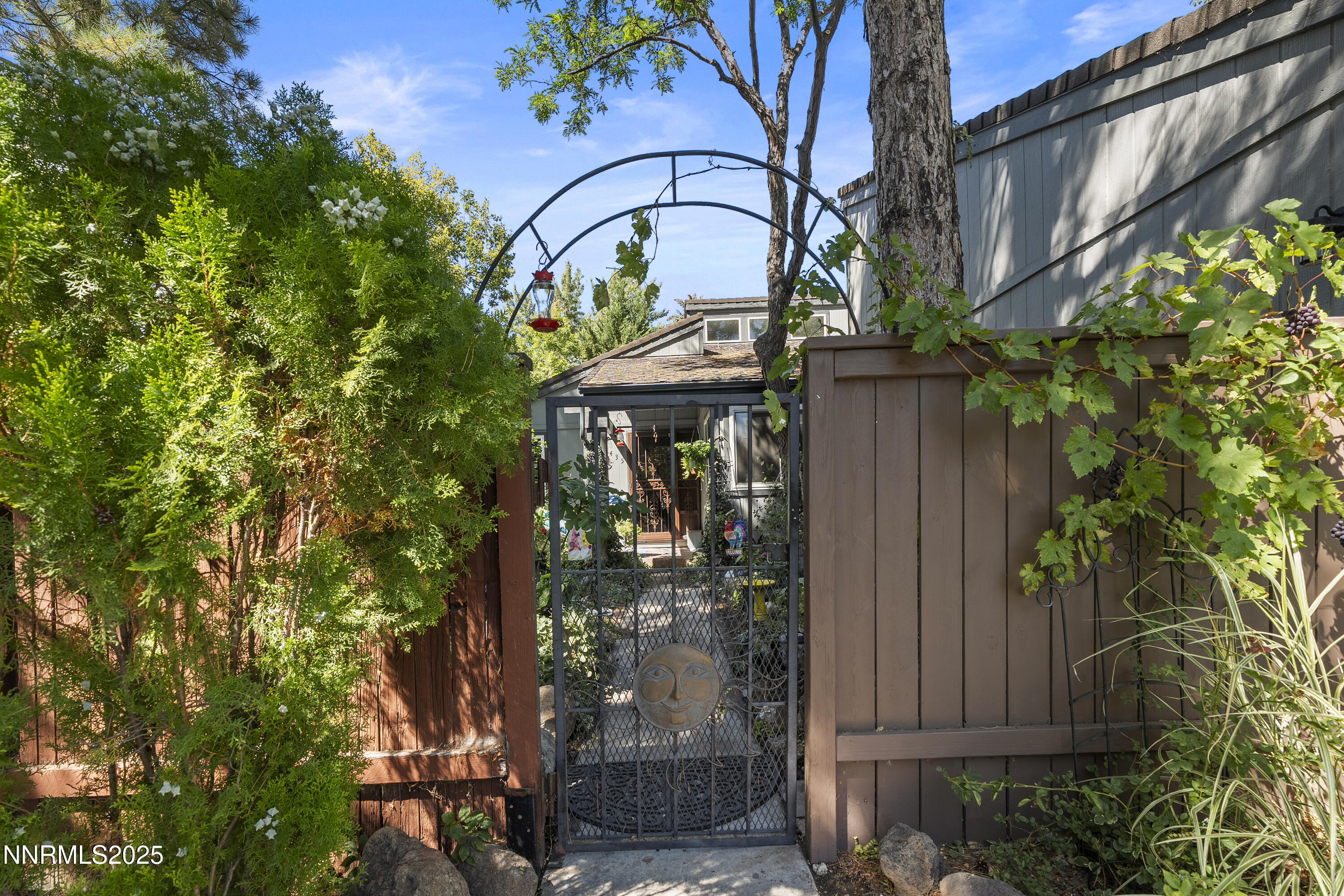 08-6435 Meadow Valley Ln-125-15-138