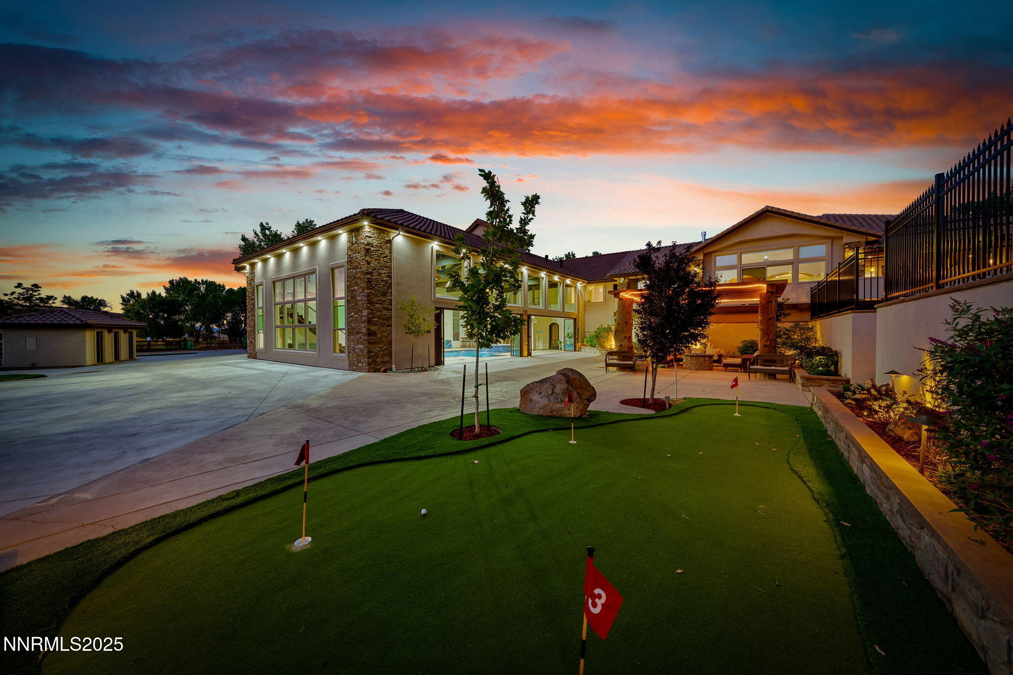 49-web-or-mls-DS202304