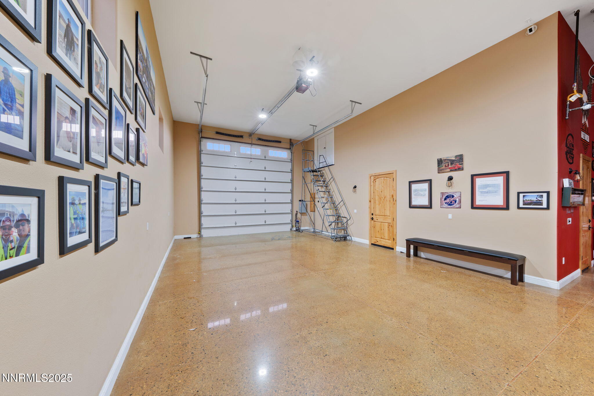 241-web-or-mls-DS202189