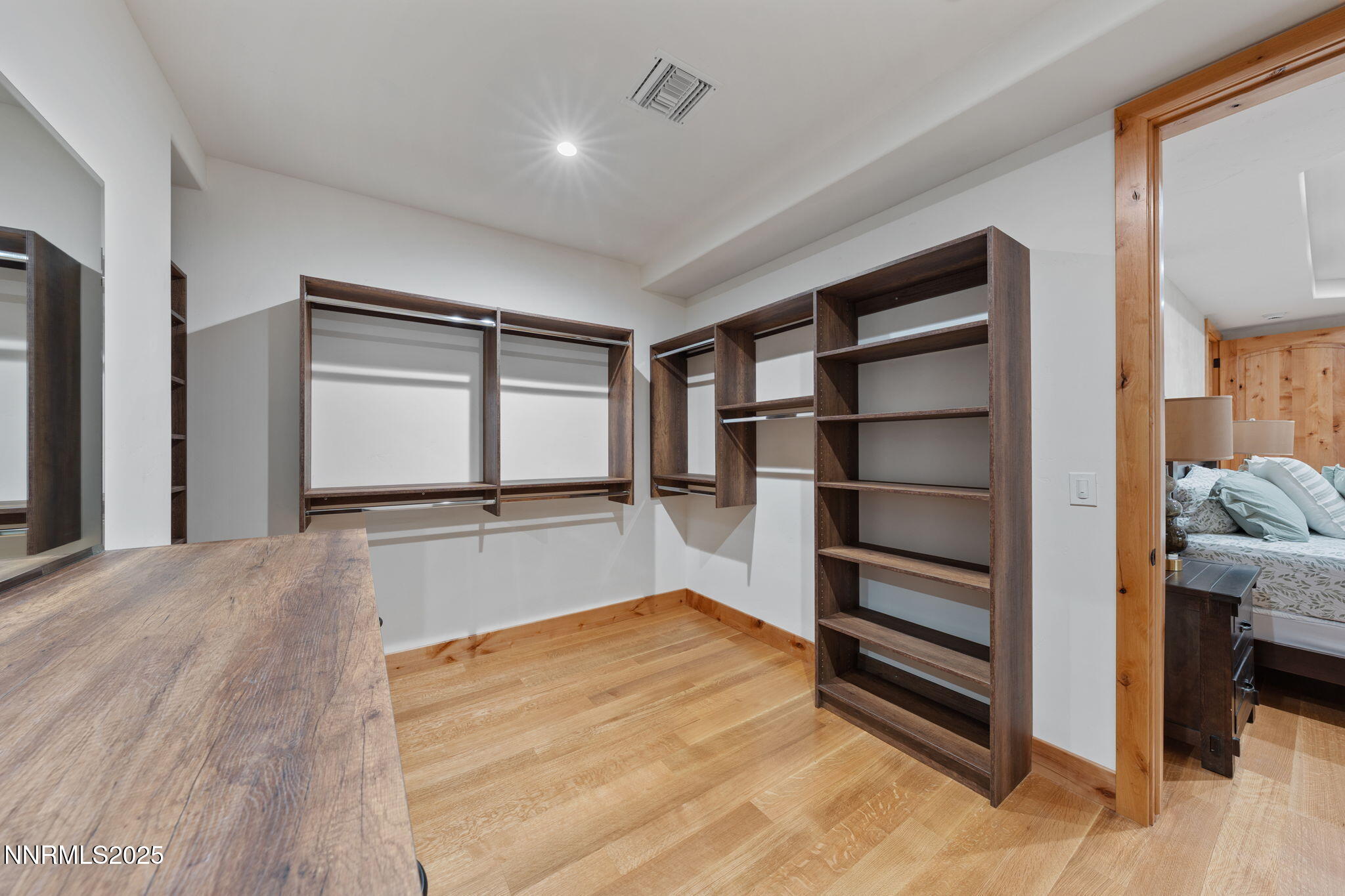 146-web-or-mls-DS201109