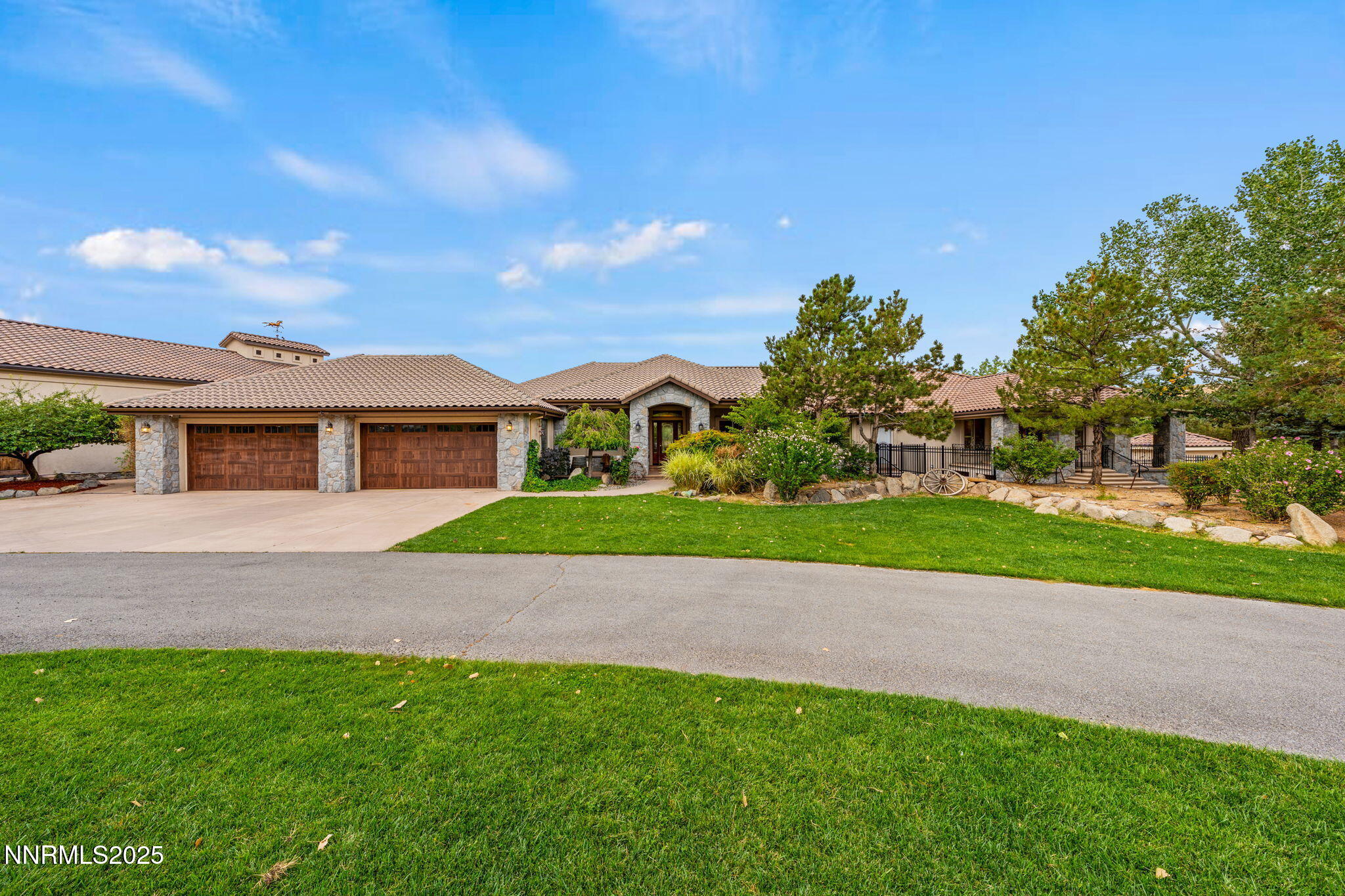 85-web-or-mls-DS200784