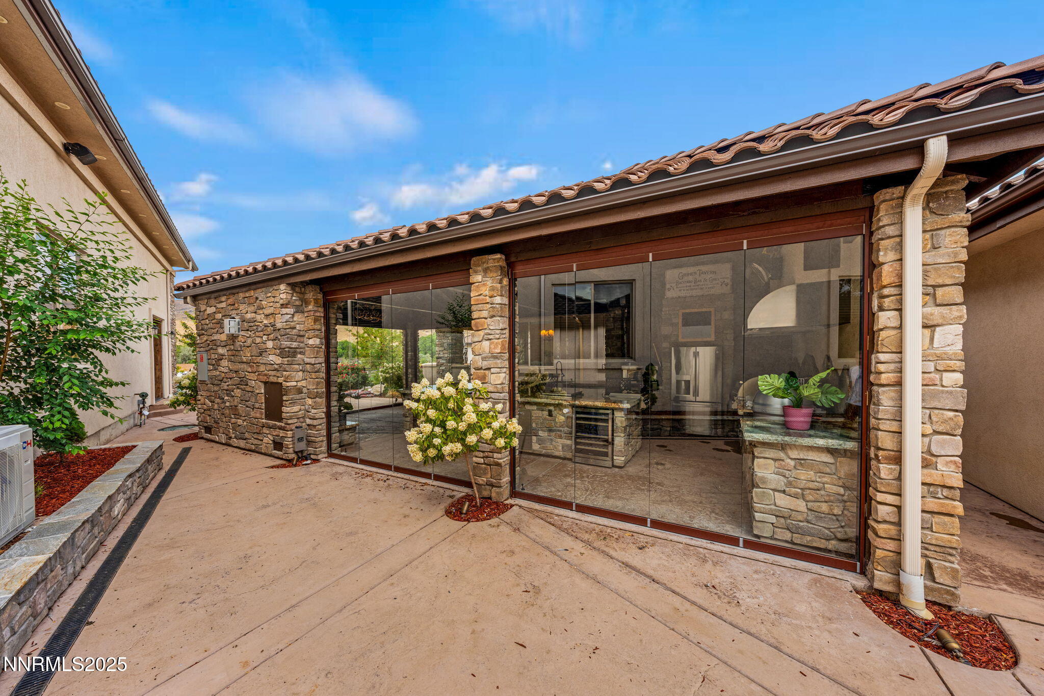 87-web-or-mls-DS200797