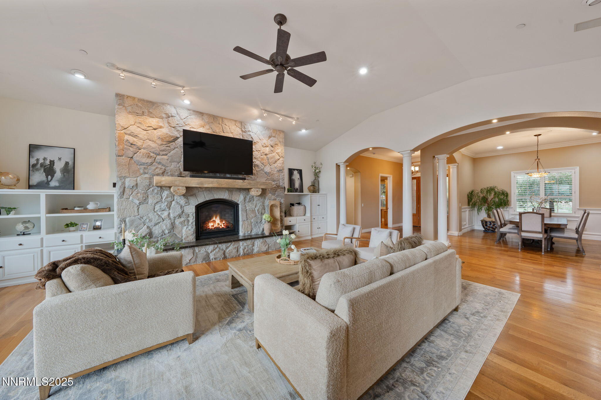 220-web-or-mls-DS201489