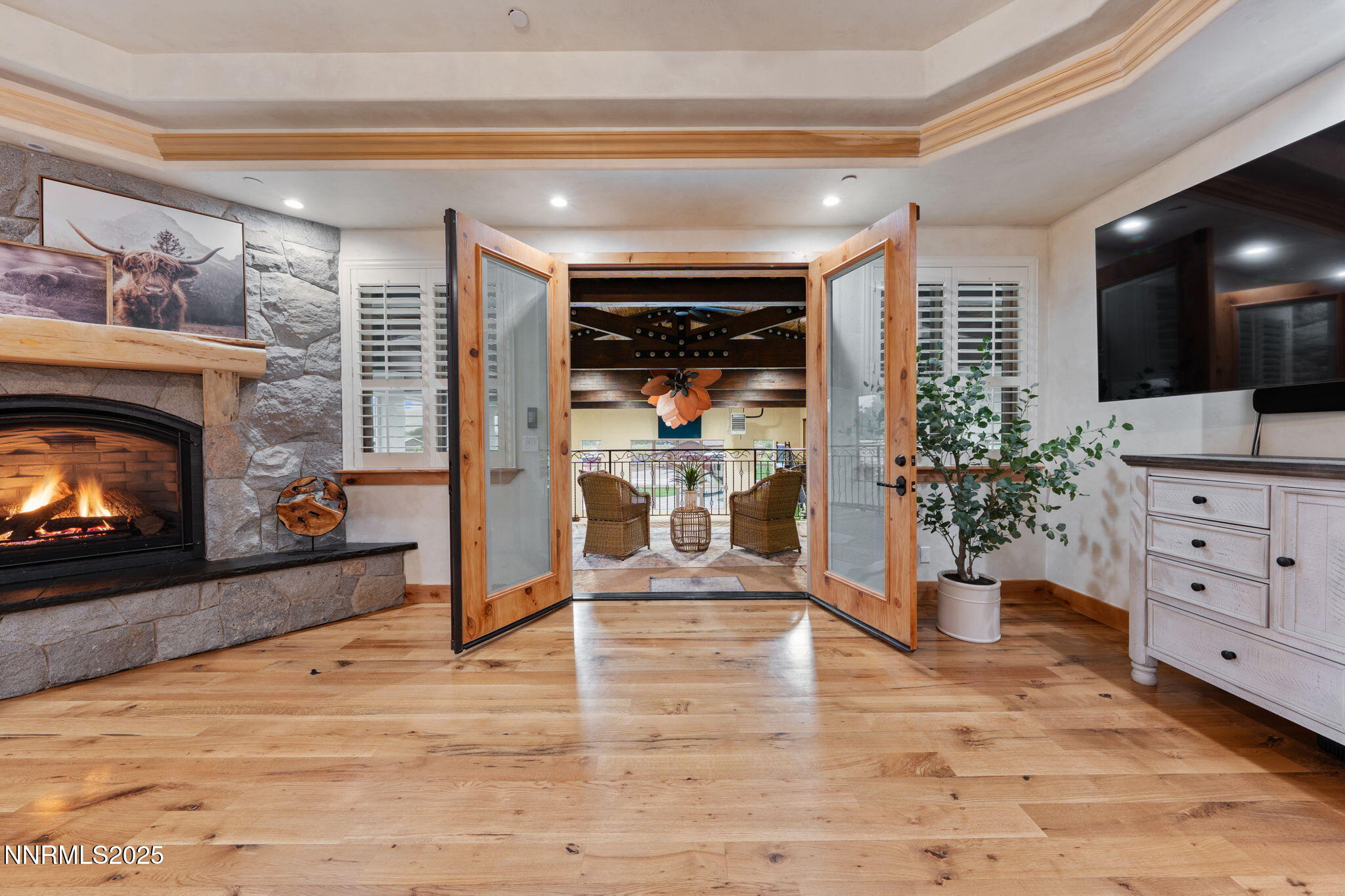 183-web-or-mls-DS201294