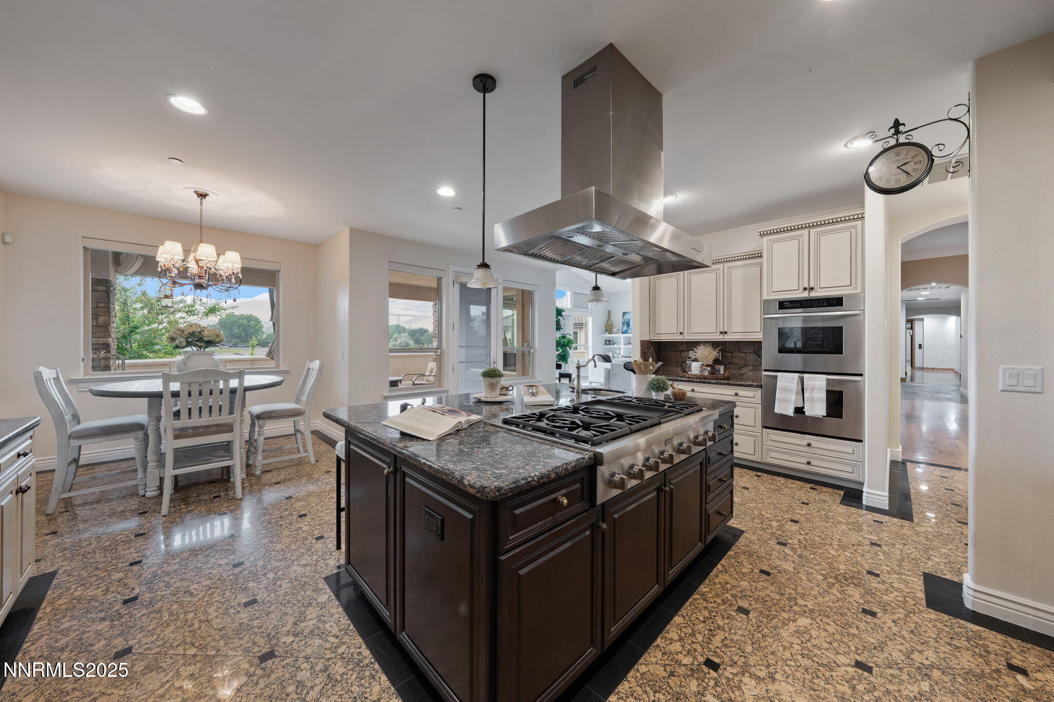 229-web-or-mls-DS201544