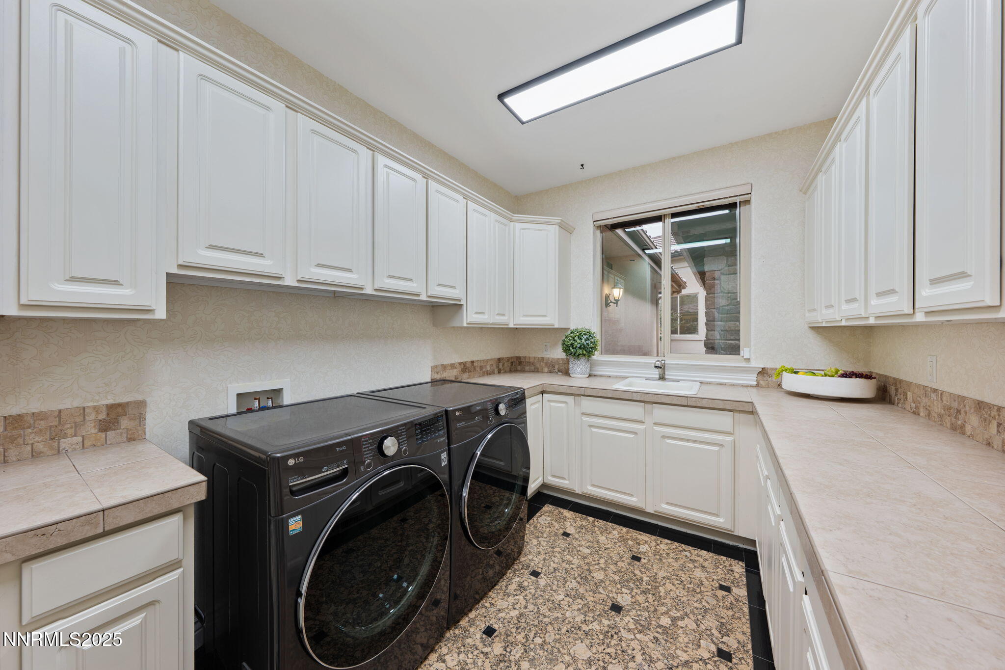 234-web-or-mls-DS201569