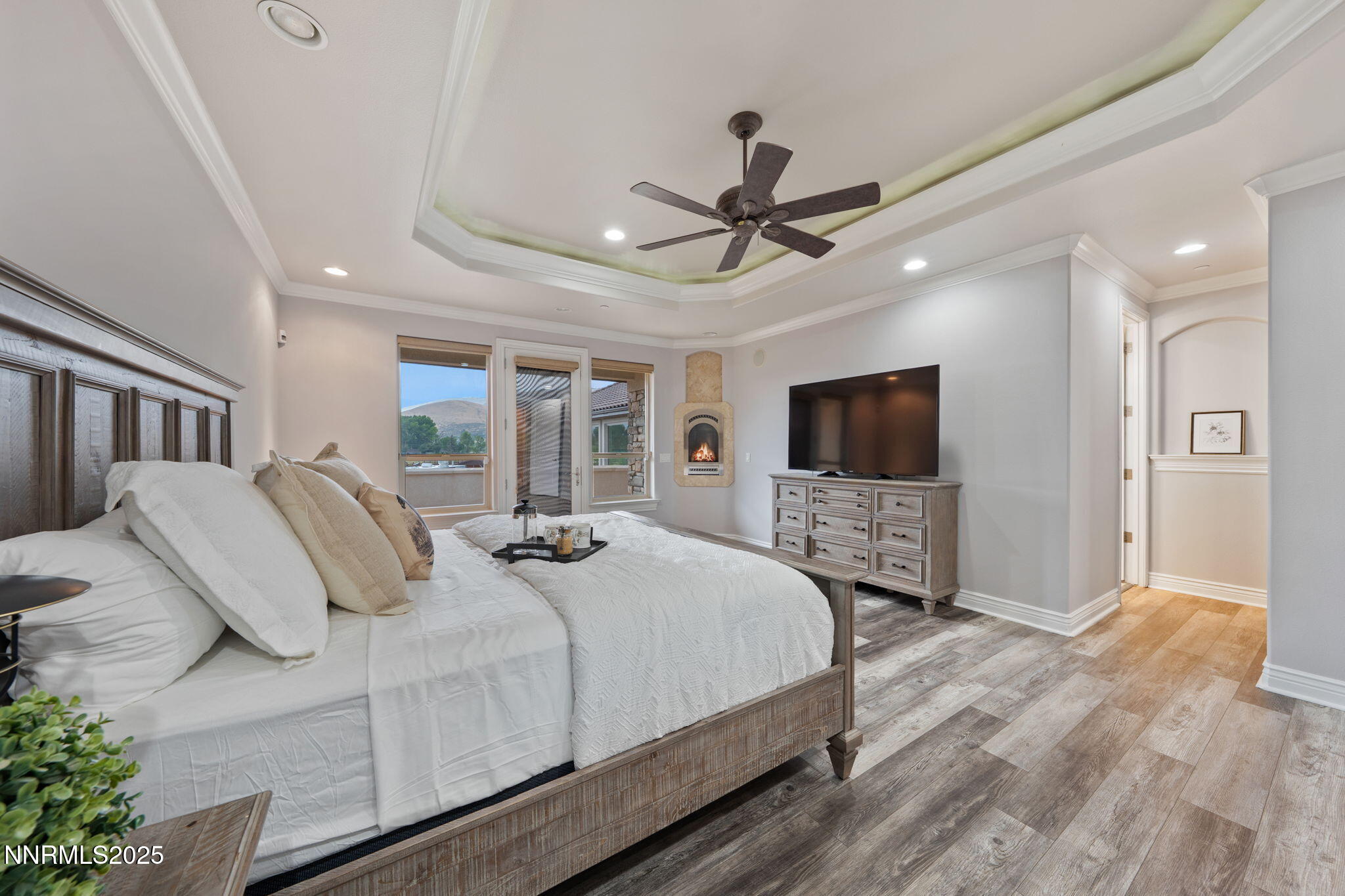 200-web-or-mls-DS201379