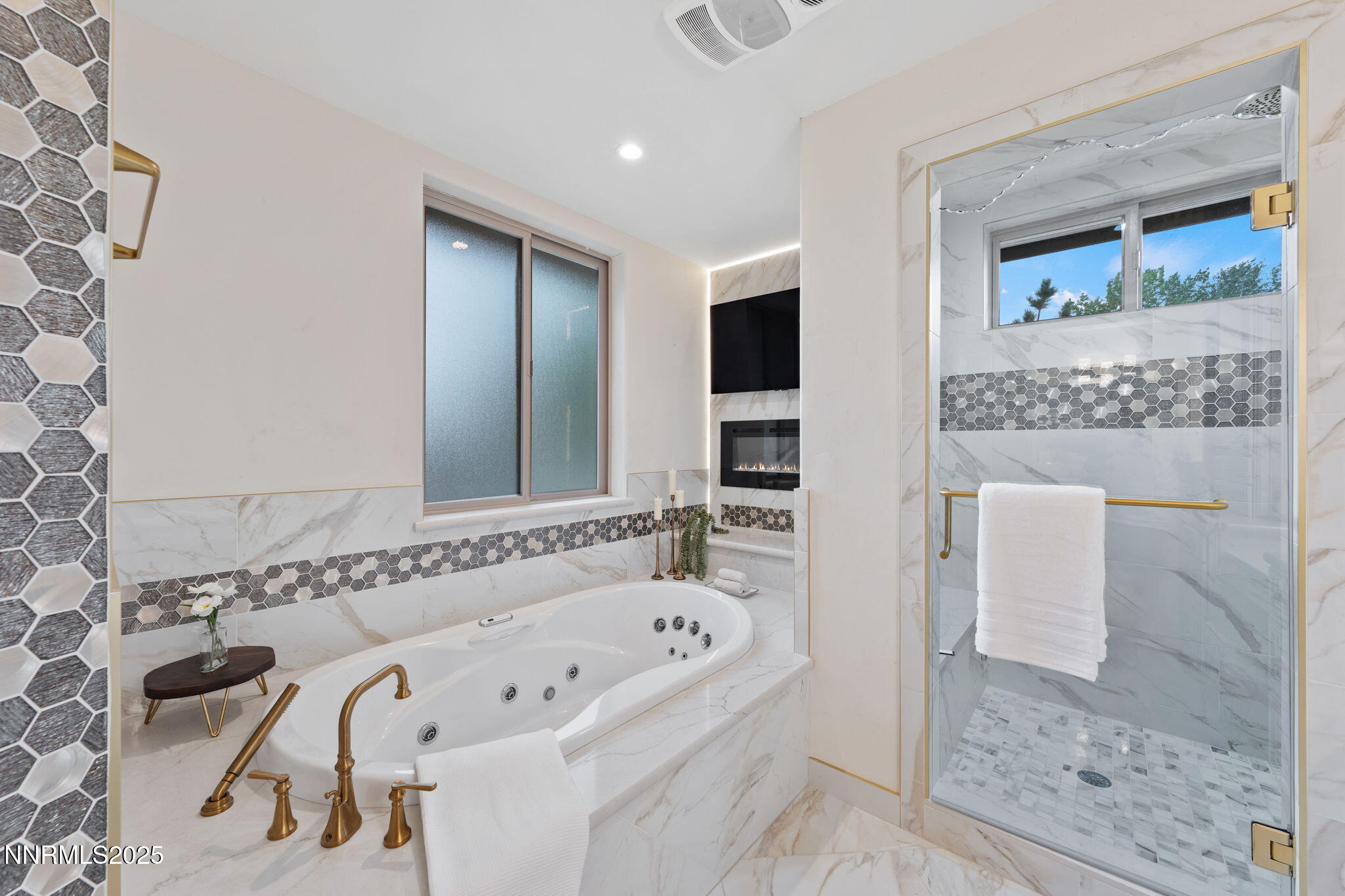 172-web-or-mls-DS201239