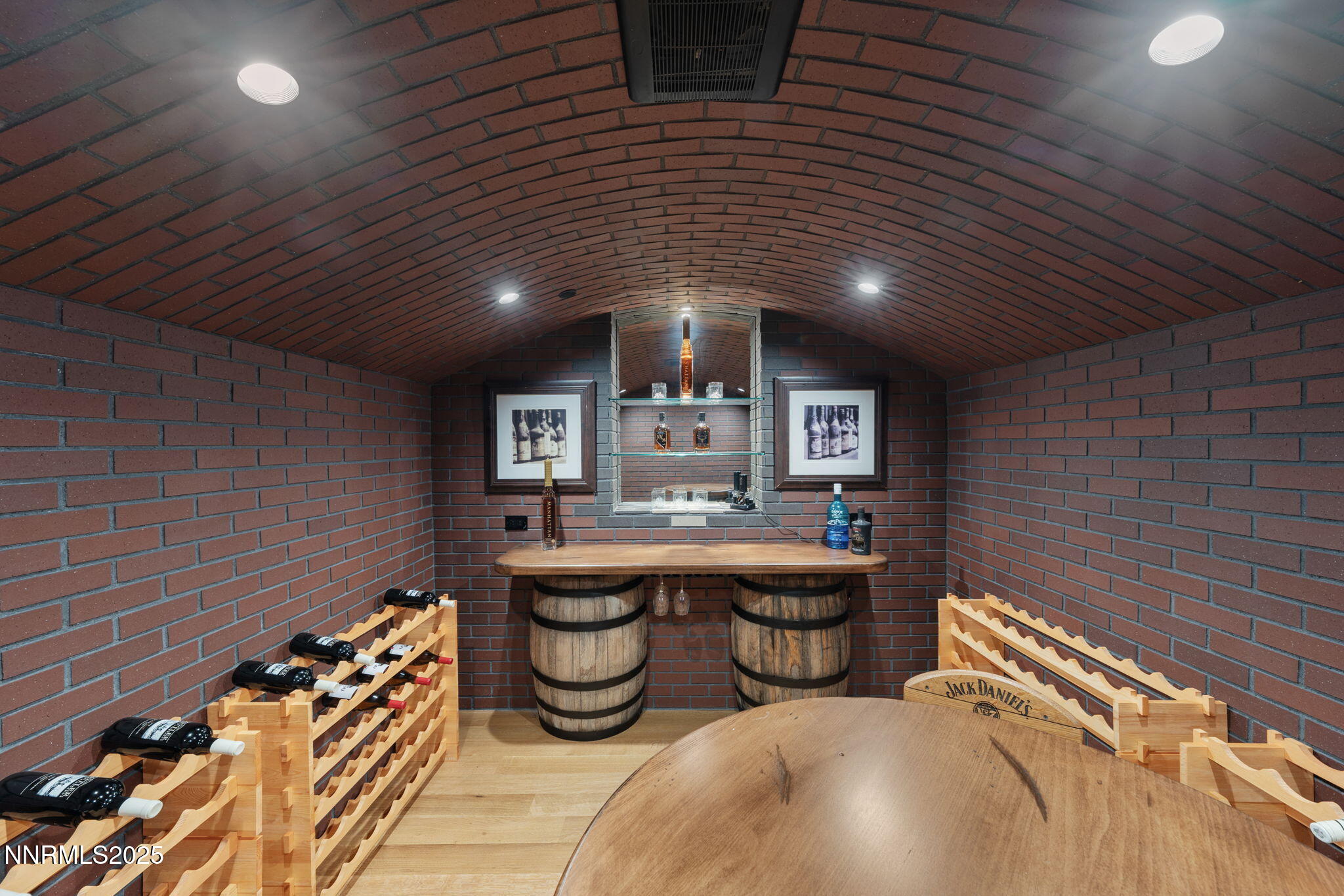 138-web-or-mls-DS201069