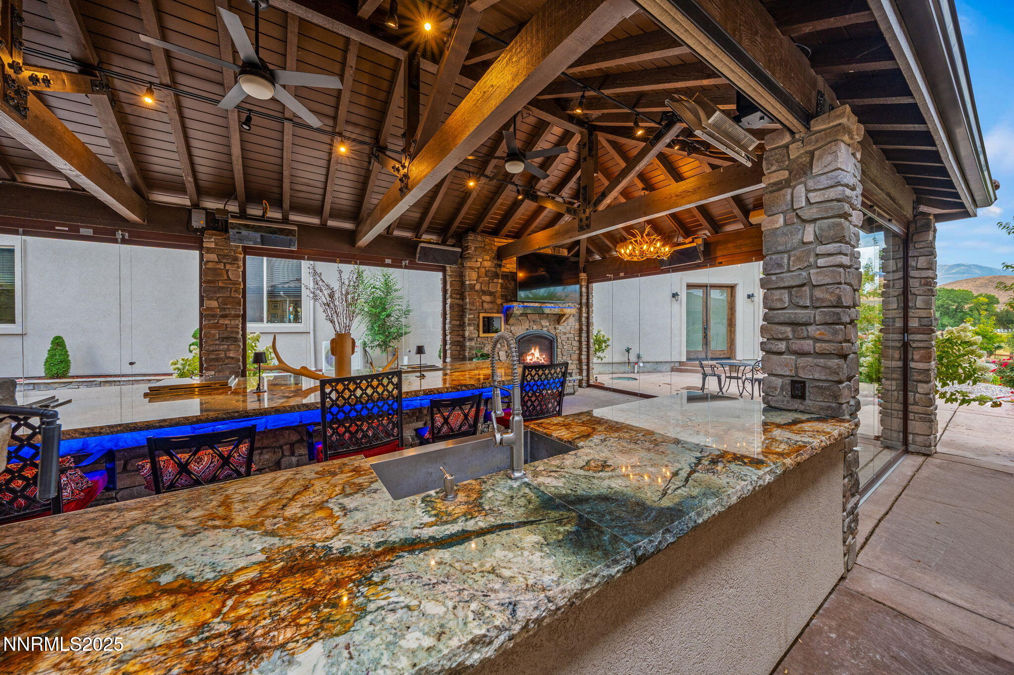 98-web-or-mls-DS200867