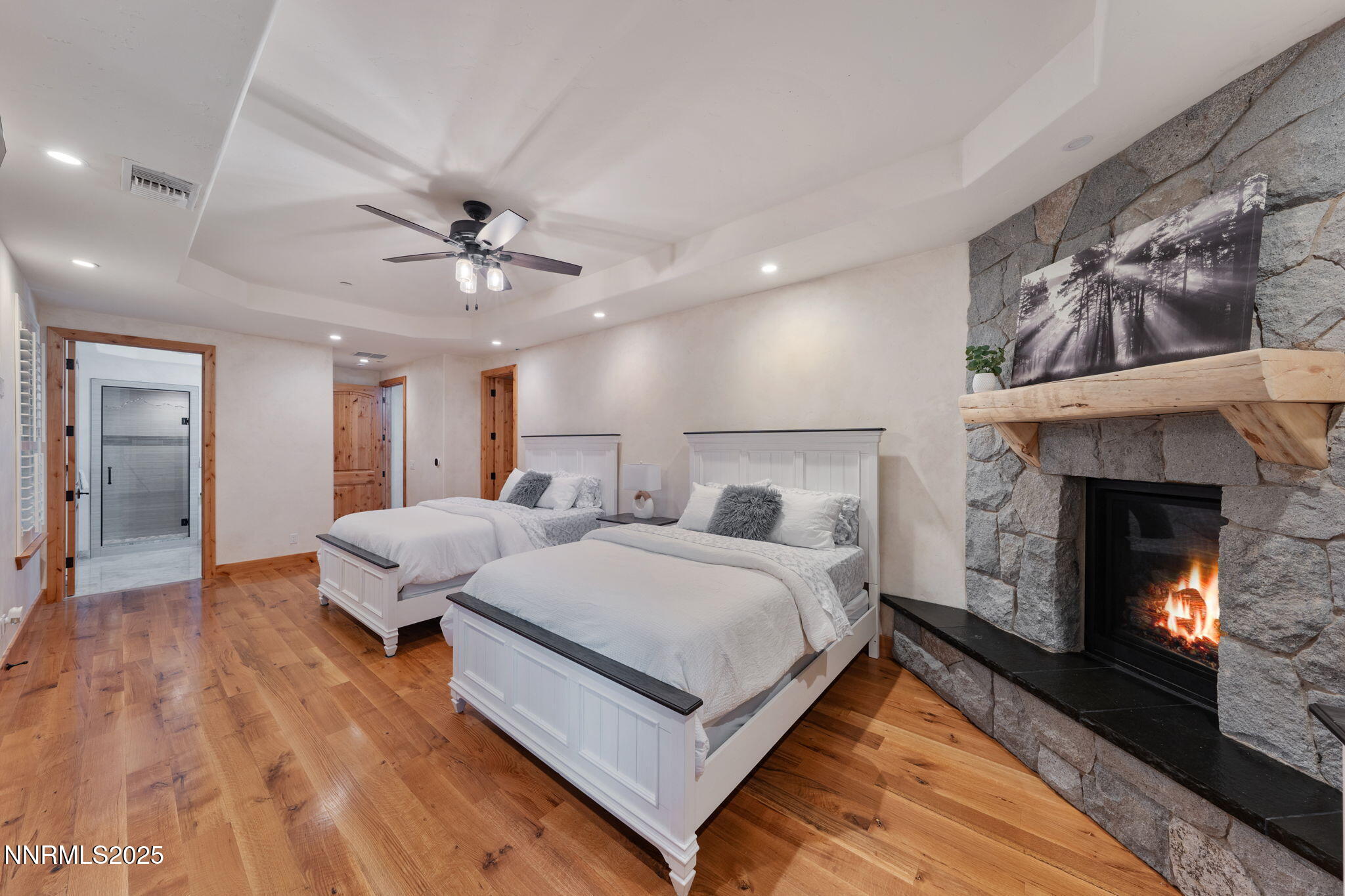 189-web-or-mls-DS201324