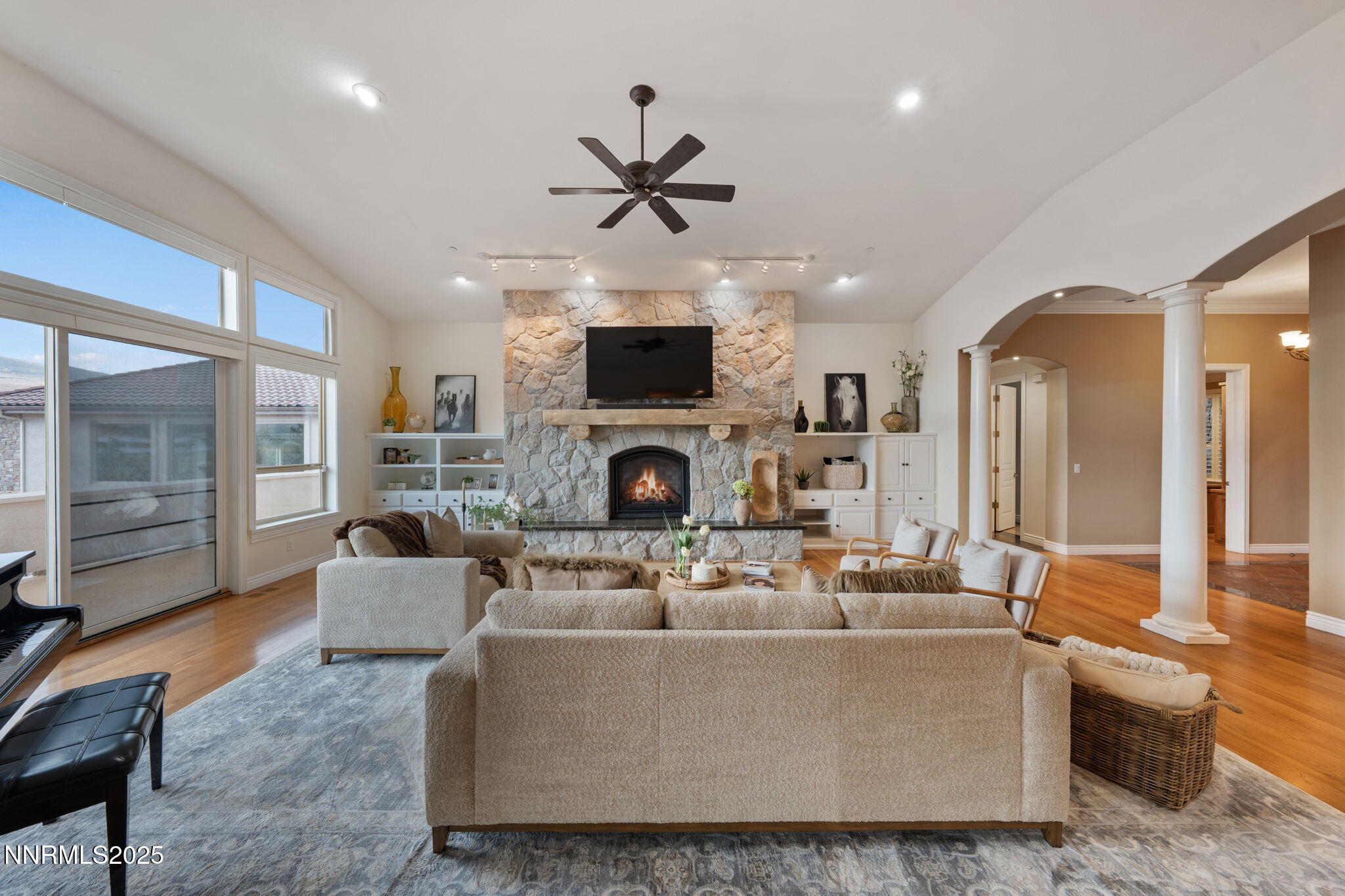 221-web-or-mls-DS201494