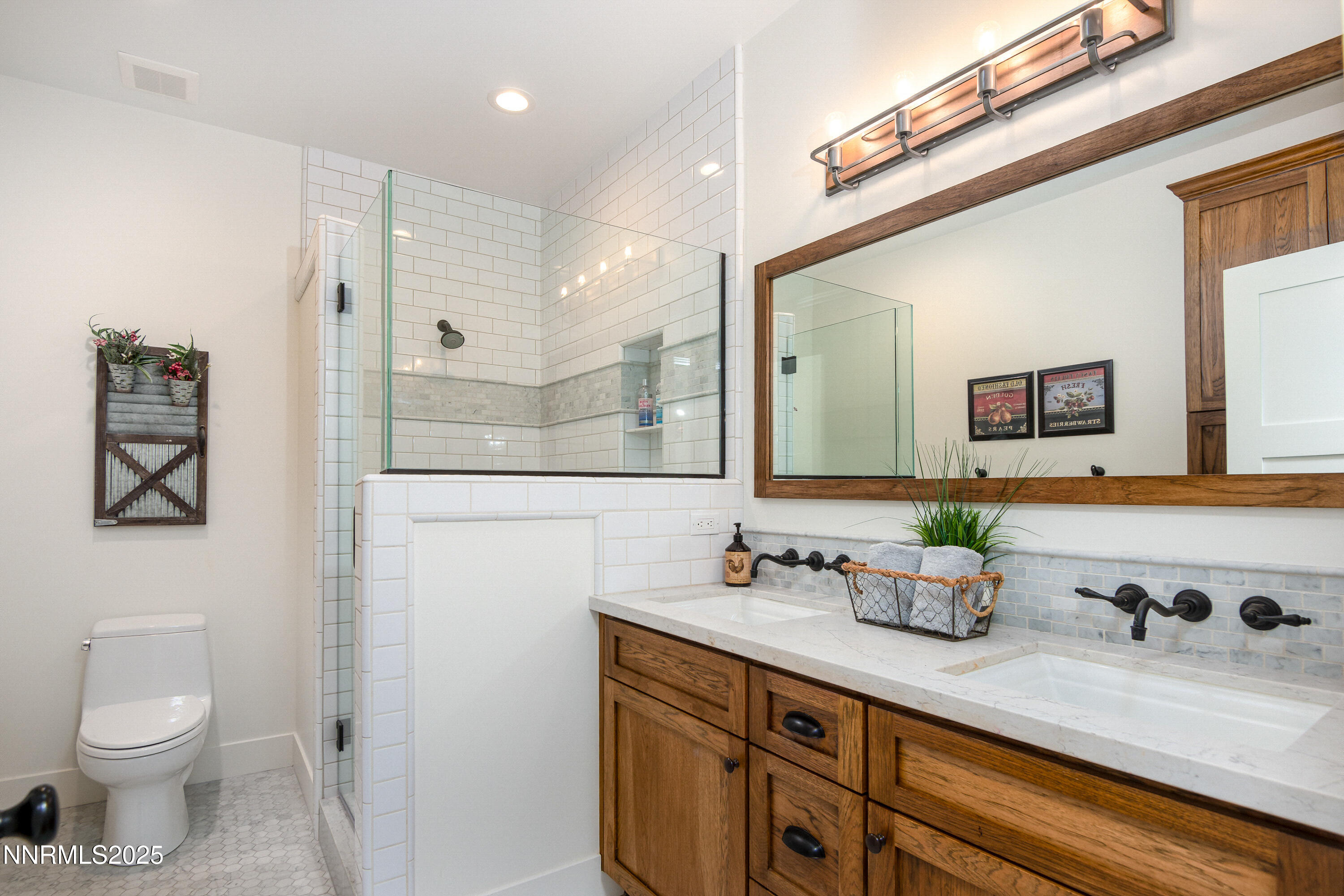 824 Eagle Meadows_-19