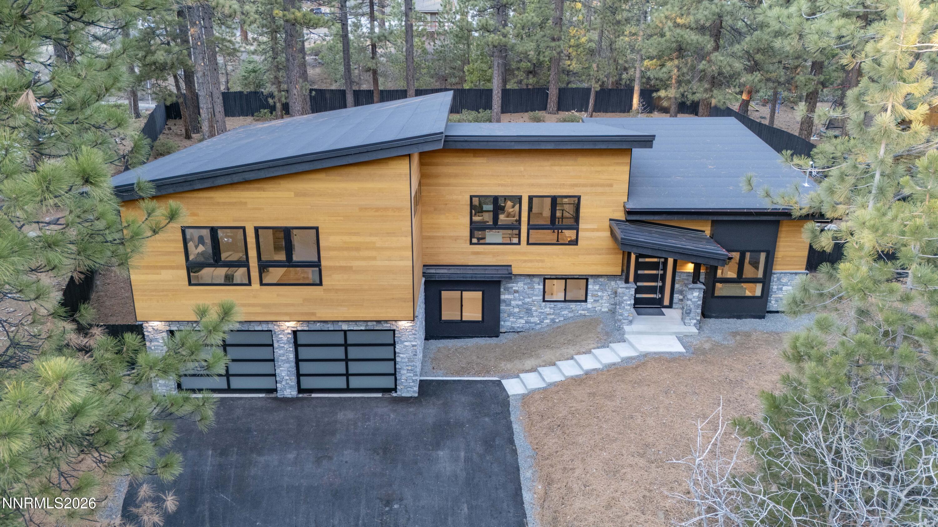 Exterior 3
