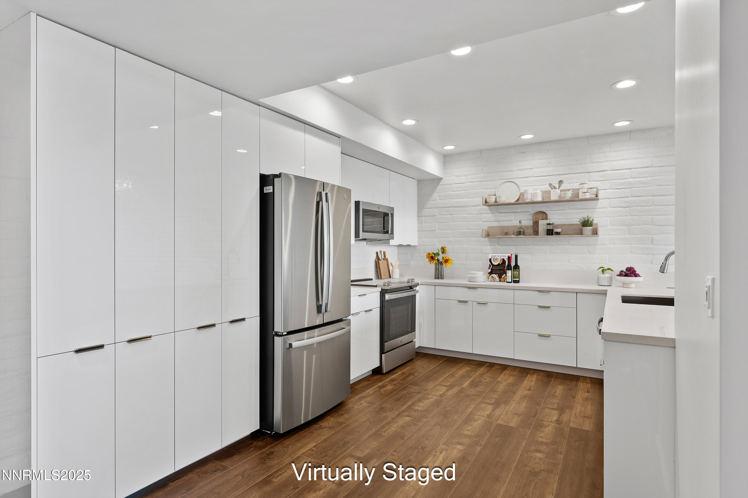 1-Virtually Staged (1 of 2)